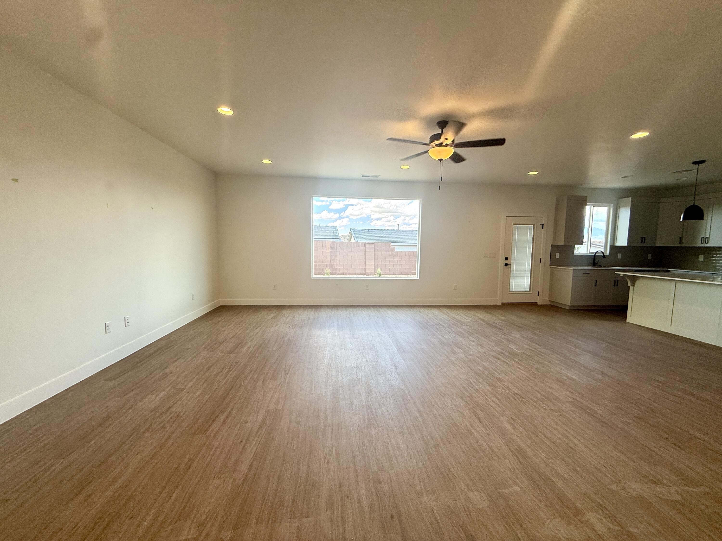 DESERT RESERVE - Residential