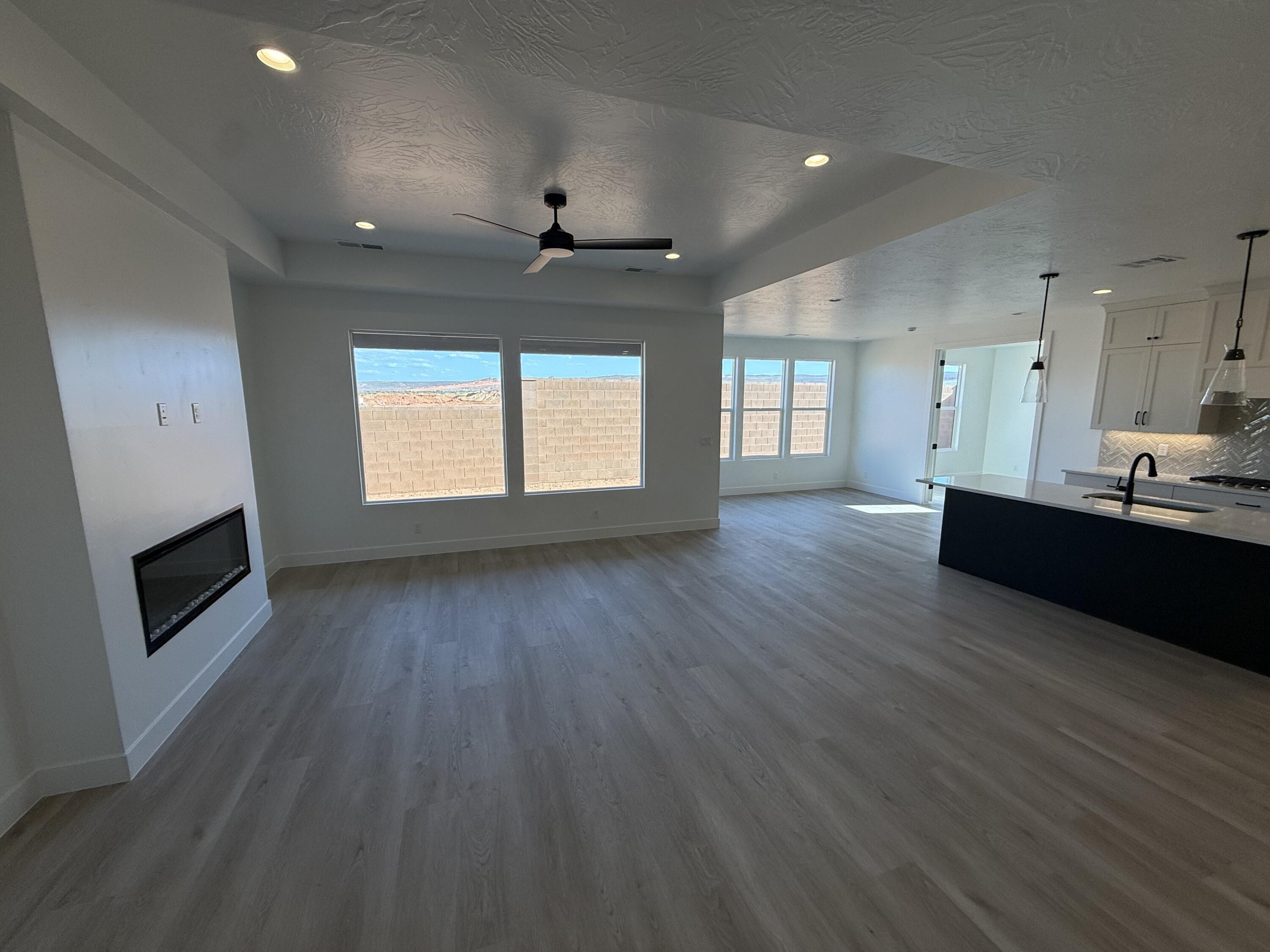 RED SANDS AT DESERT SANDS - Residential