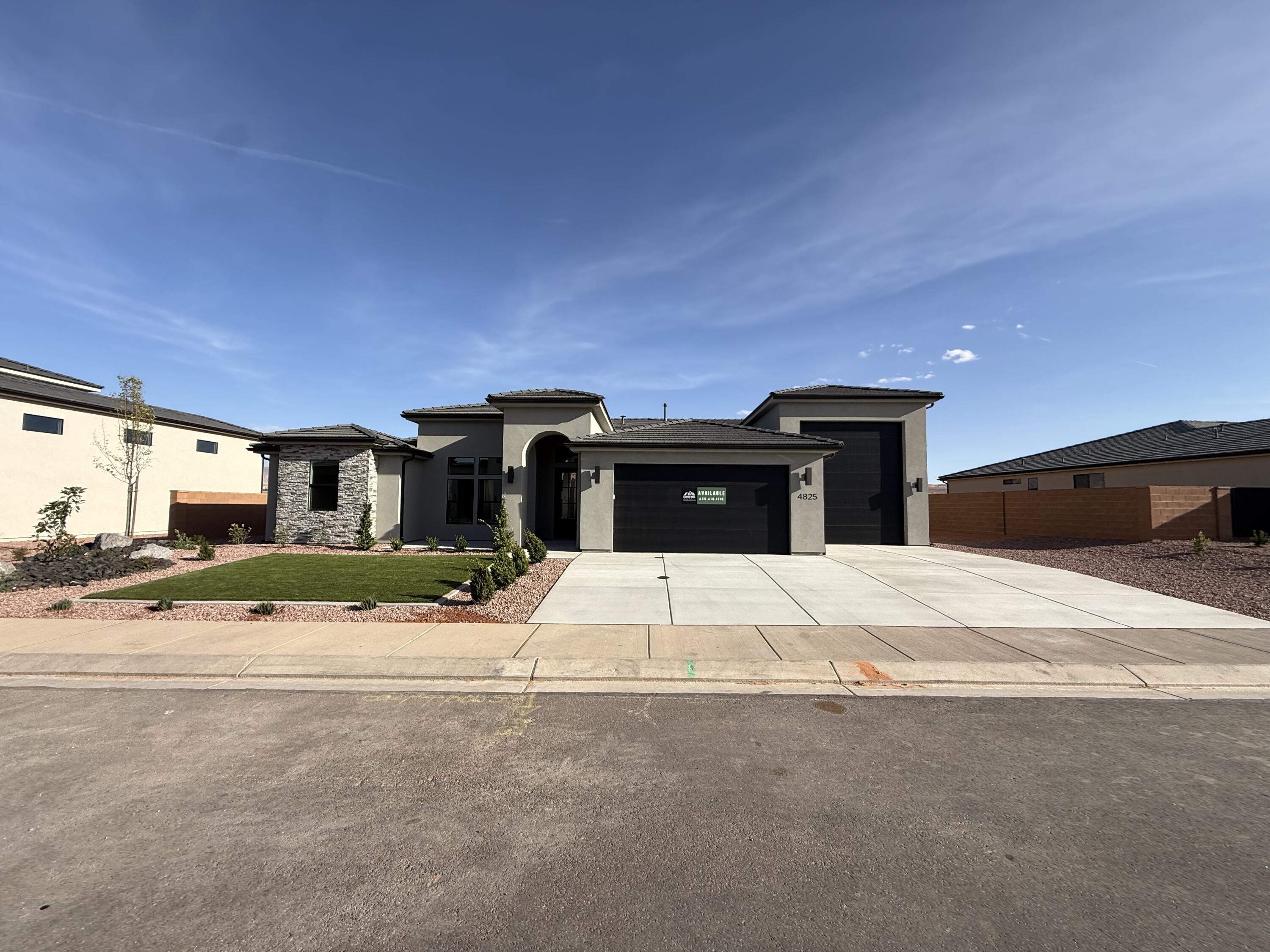 RED SANDS AT DESERT SANDS - Residential