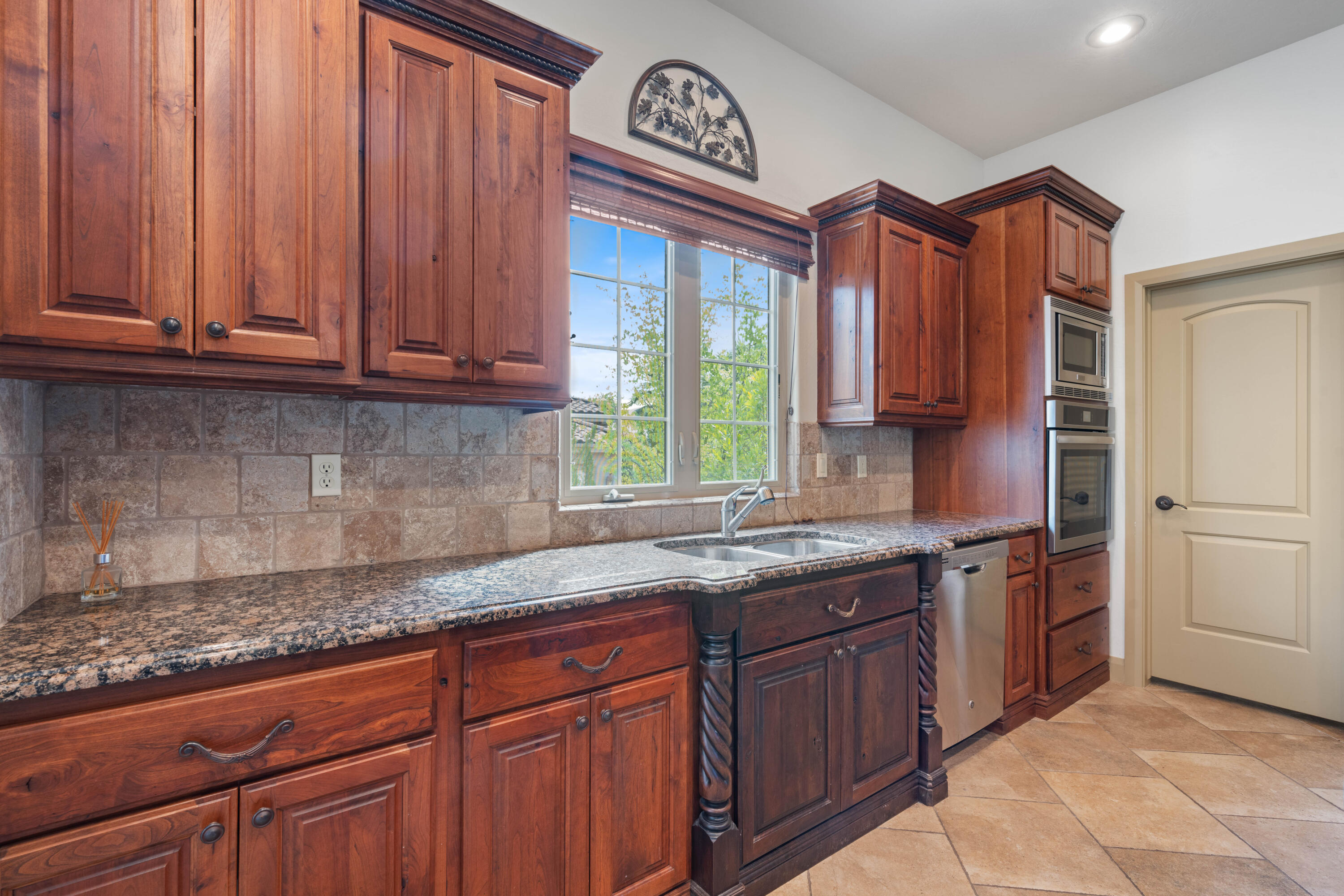 NORTHBRIDGE - Residential