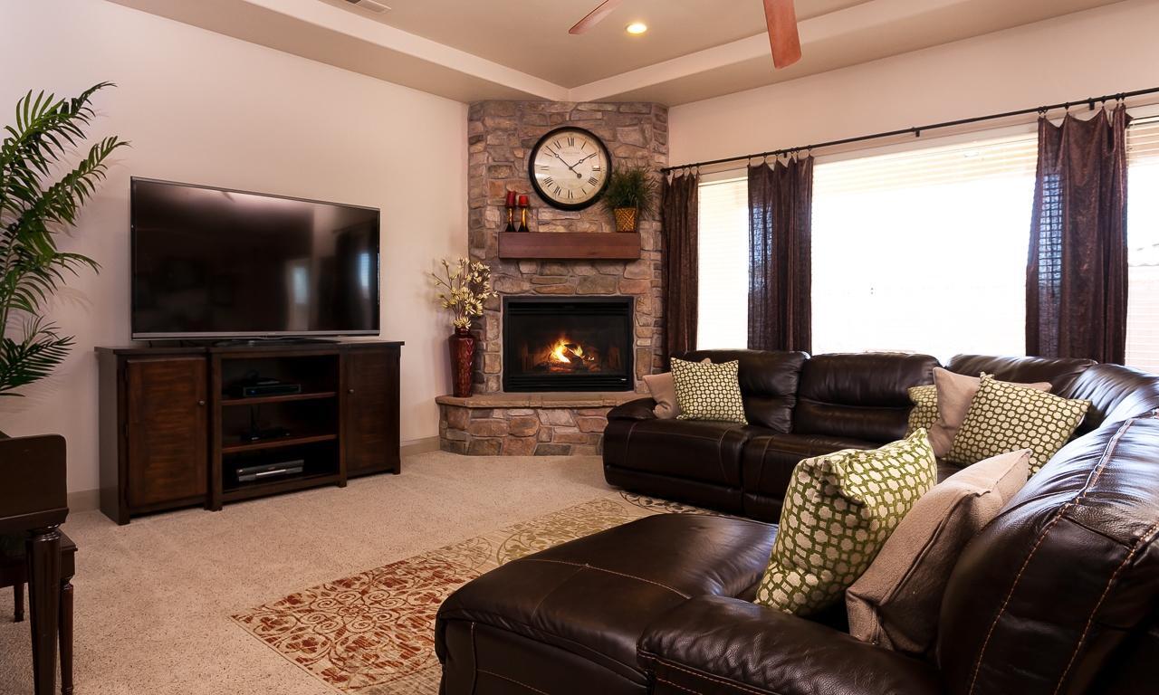 HEIGHTS AT WASHINGTON BENCH - Residential