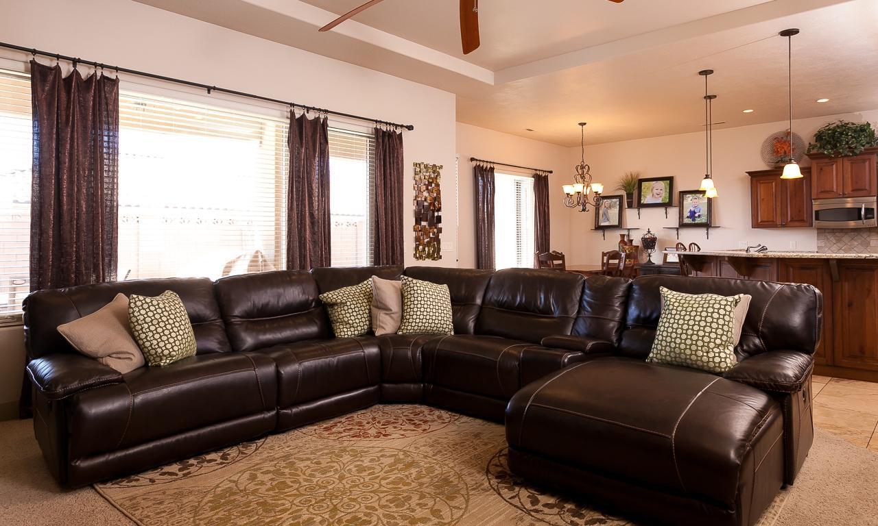 HEIGHTS AT WASHINGTON BENCH - Residential