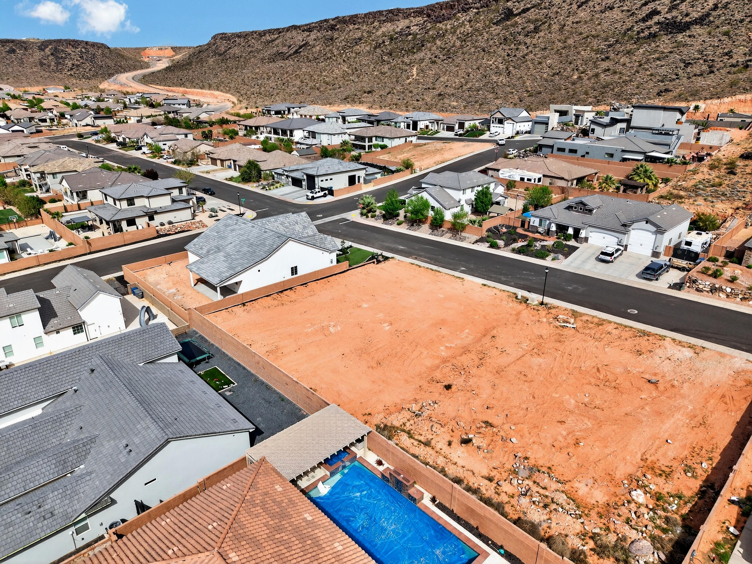 DIXIE SPRINGS - Land