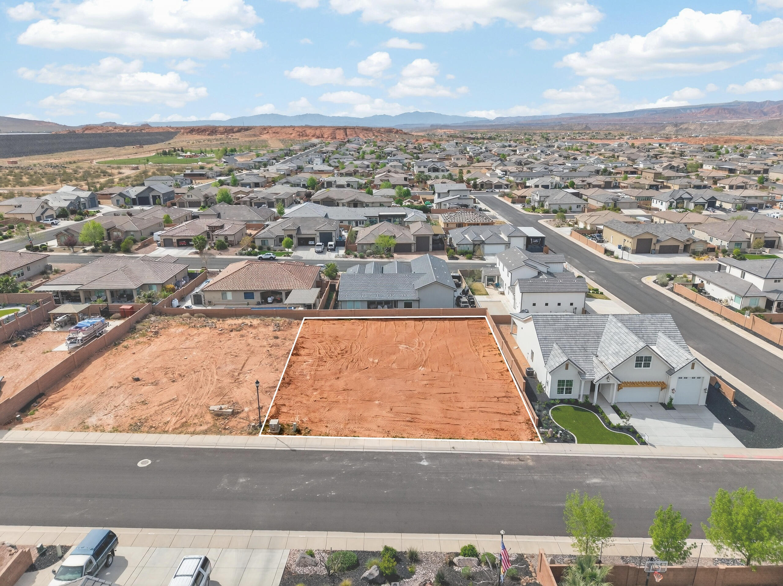 DIXIE SPRINGS - Land