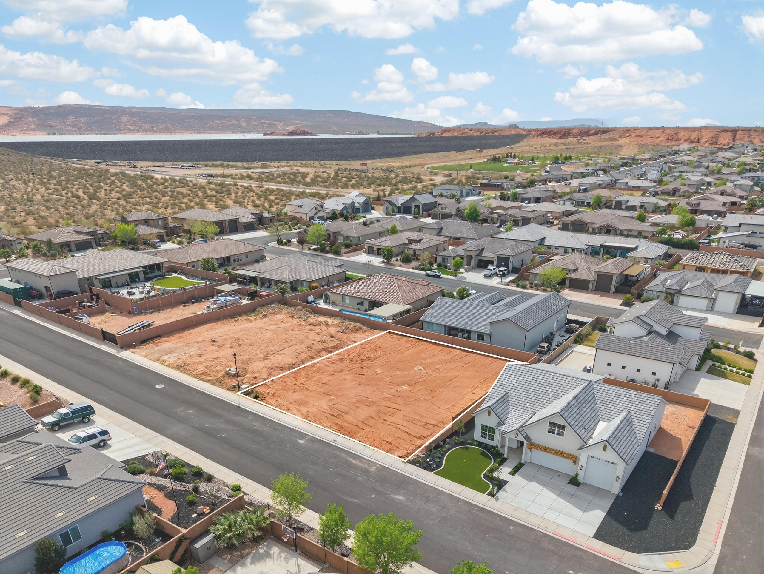 DIXIE SPRINGS - Land