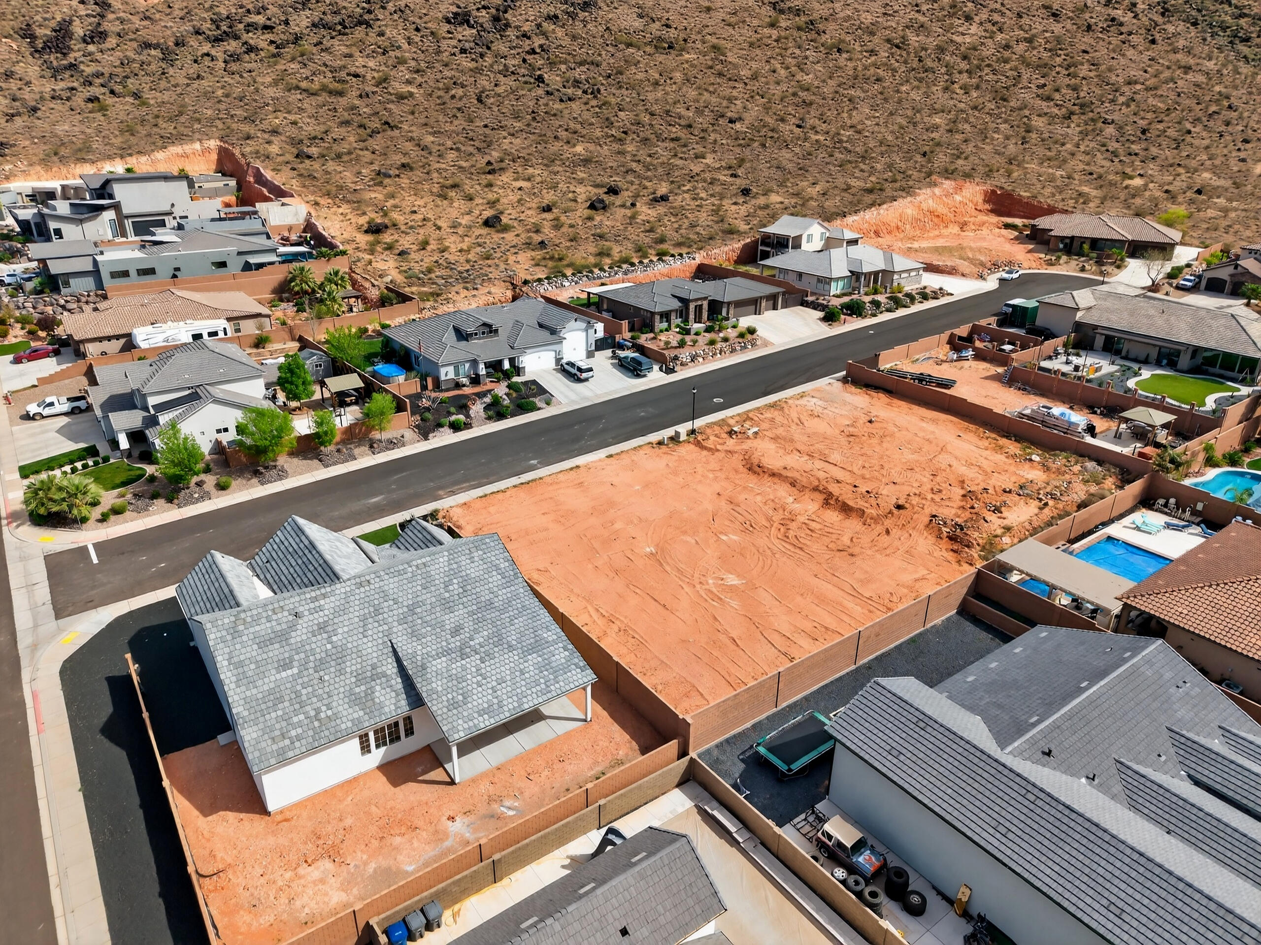 DIXIE SPRINGS - Land