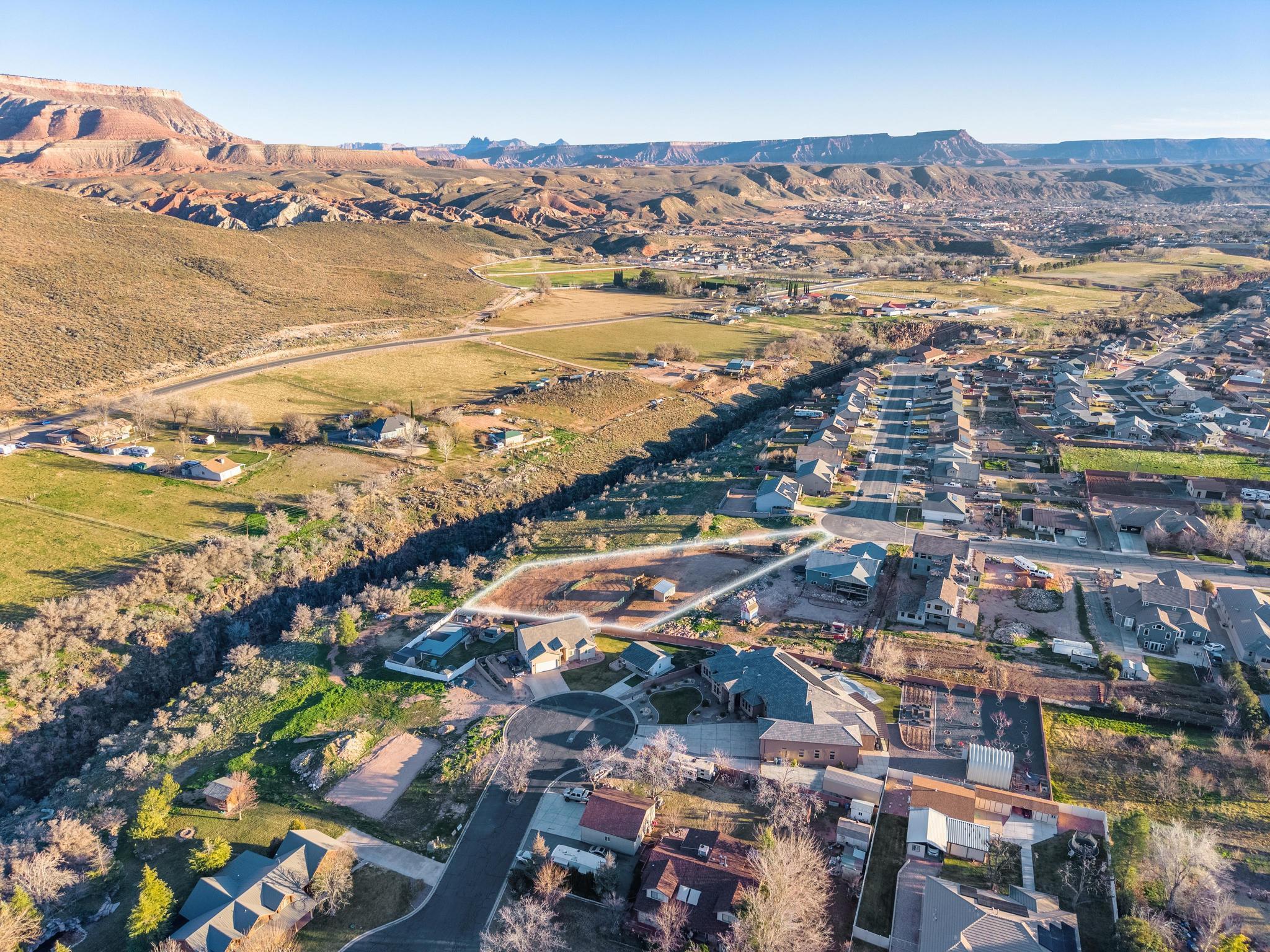 ALMOND HEIGHTS PARK - Land