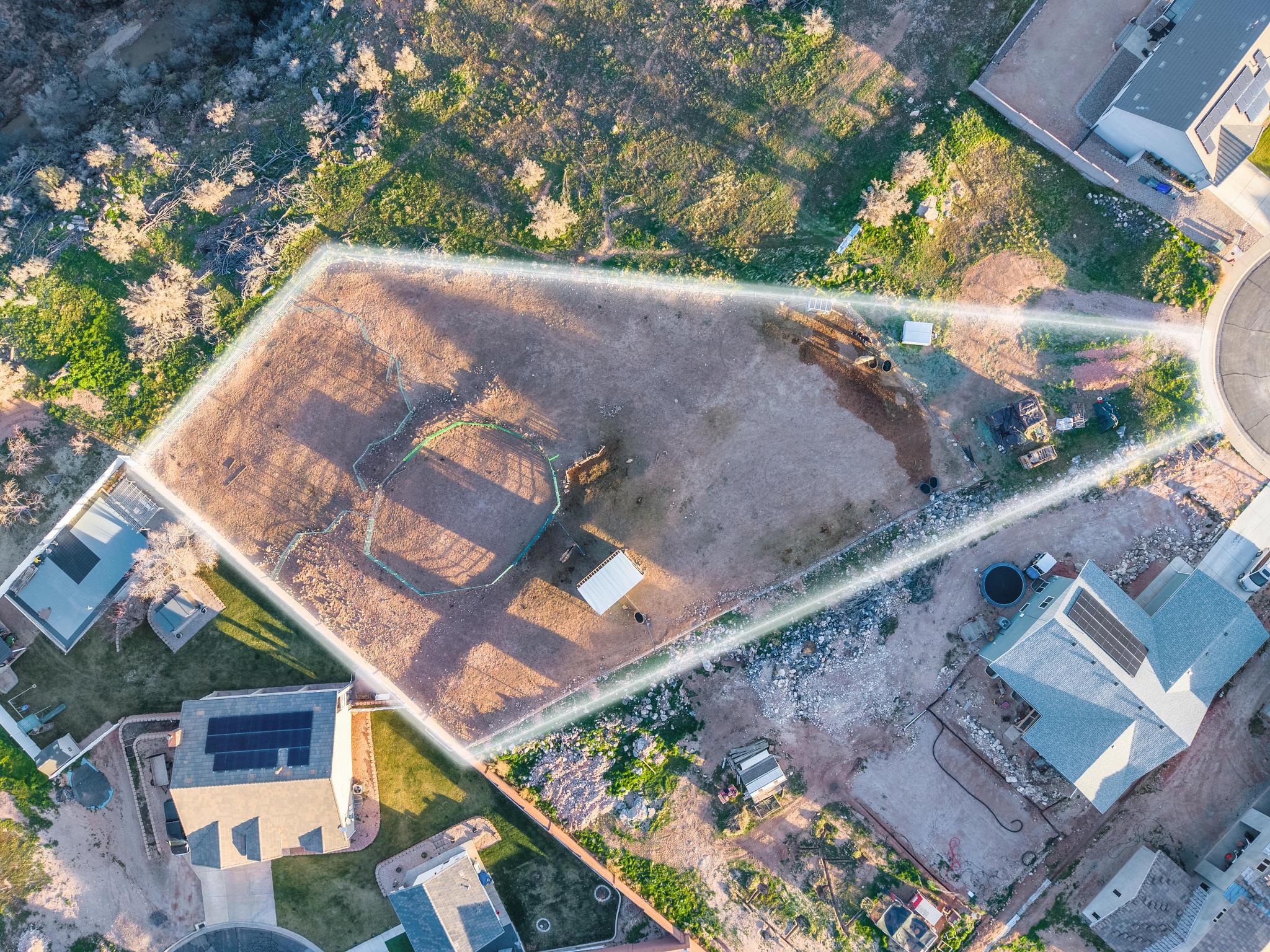 ALMOND HEIGHTS PARK - Land