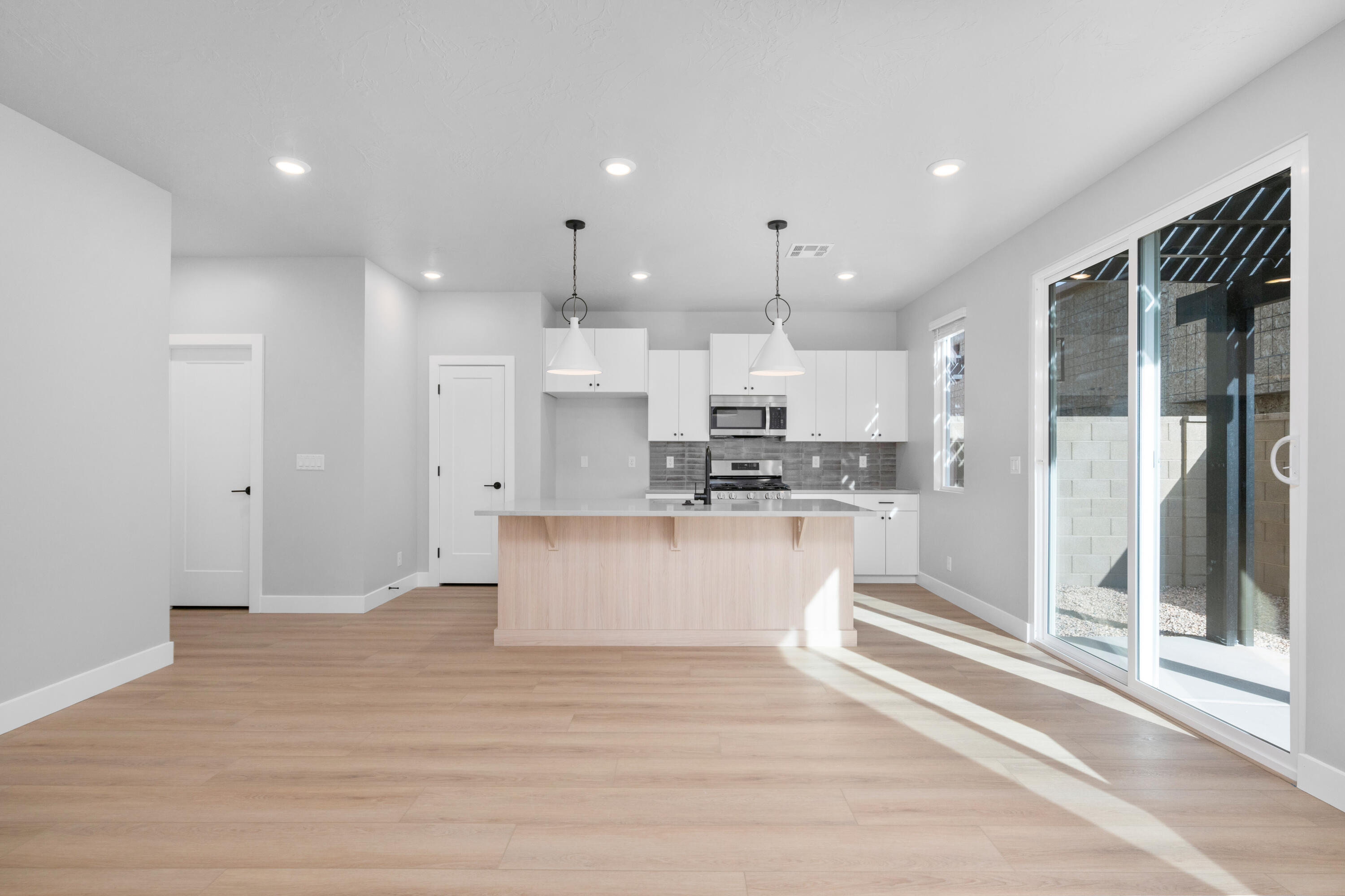 RISE AT CORAL CANYON - Residential