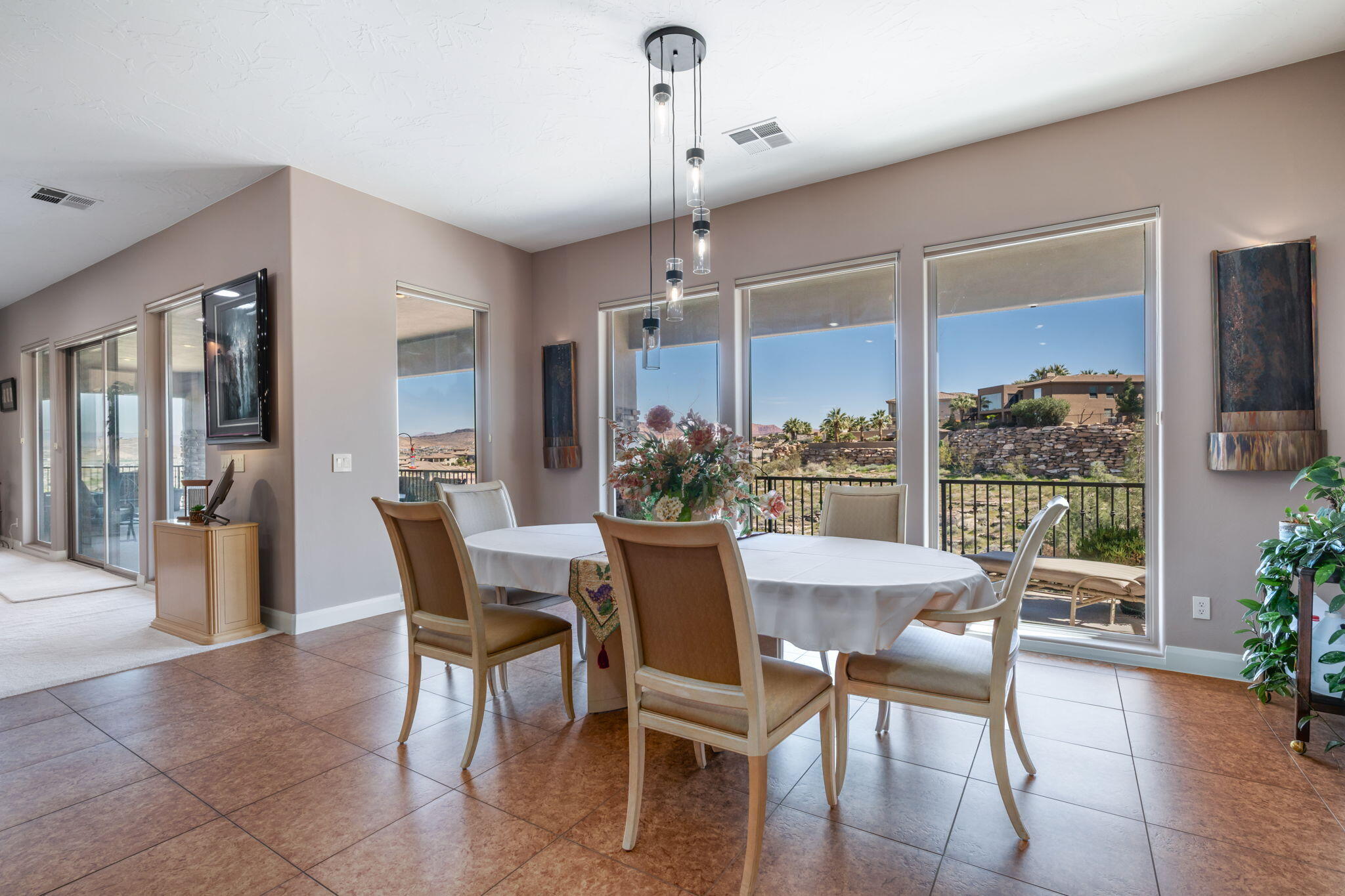 STONE CLIFF - Residential