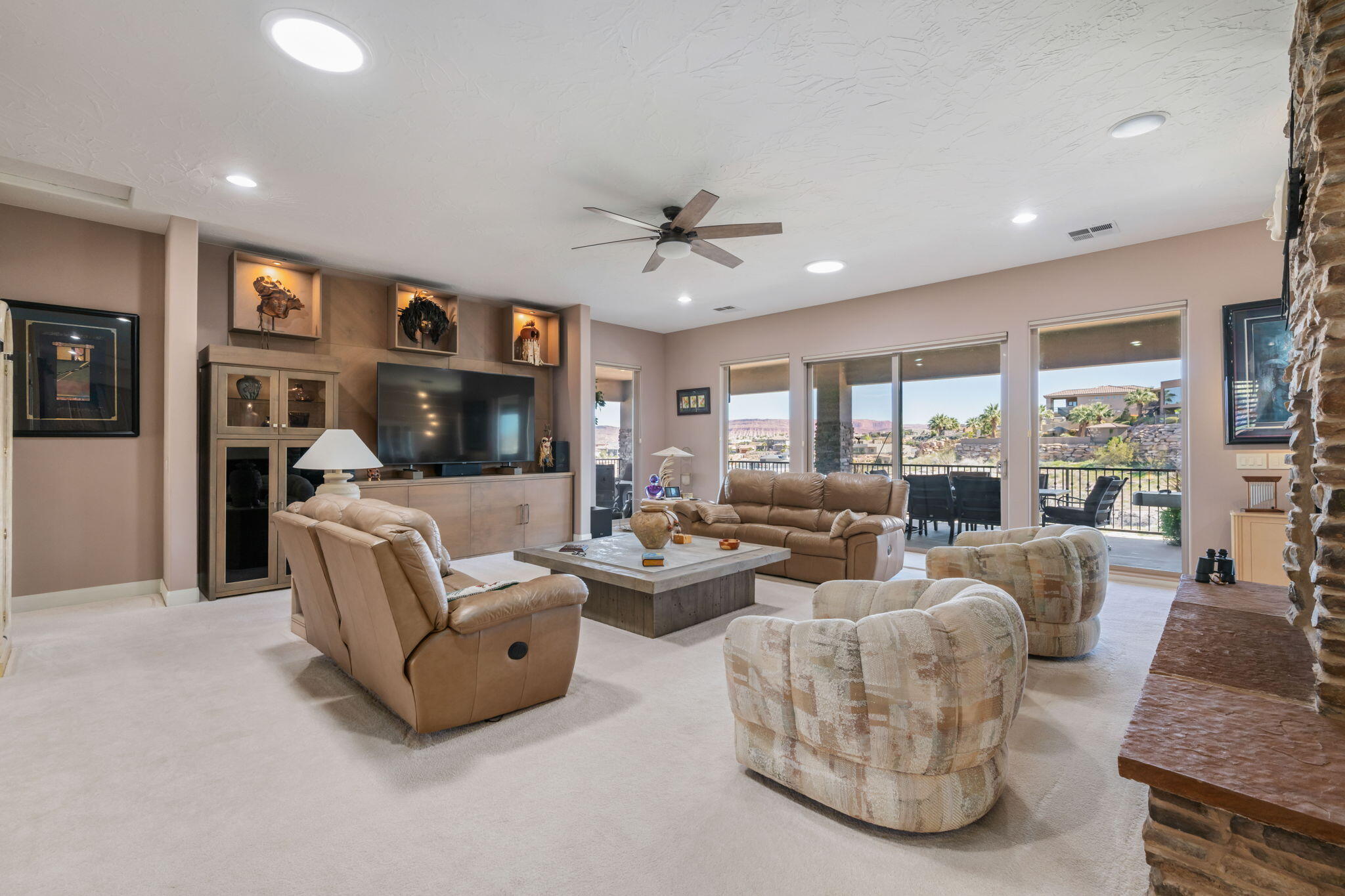 STONE CLIFF - Residential