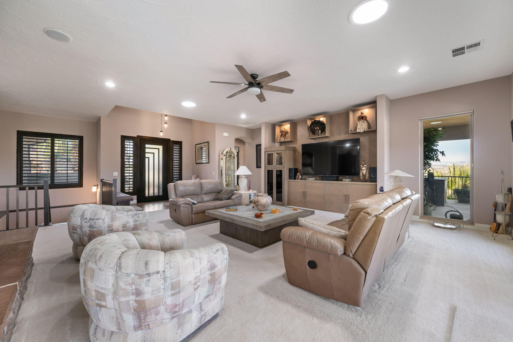 STONE CLIFF - Residential