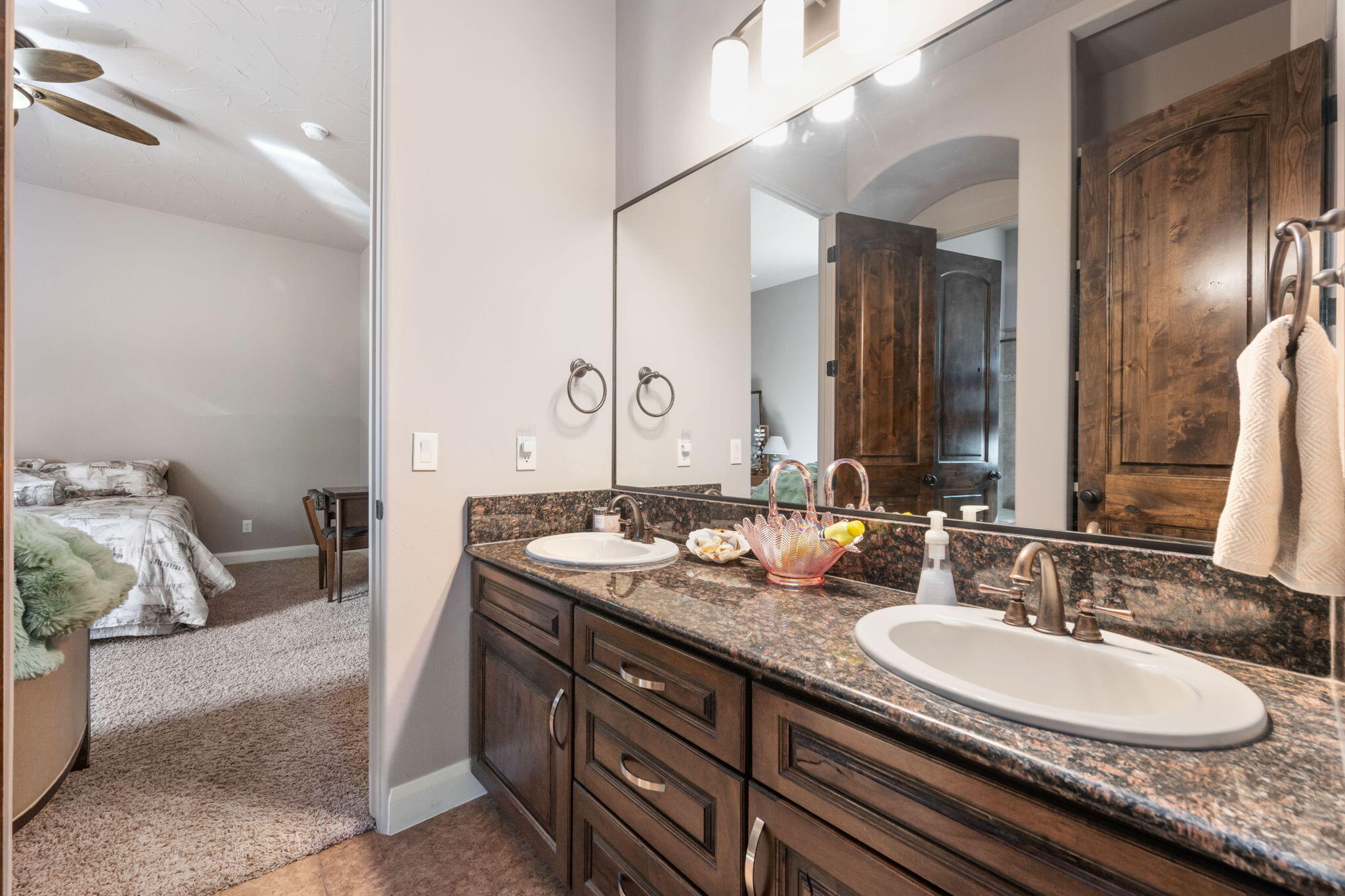 STONE CLIFF - Residential