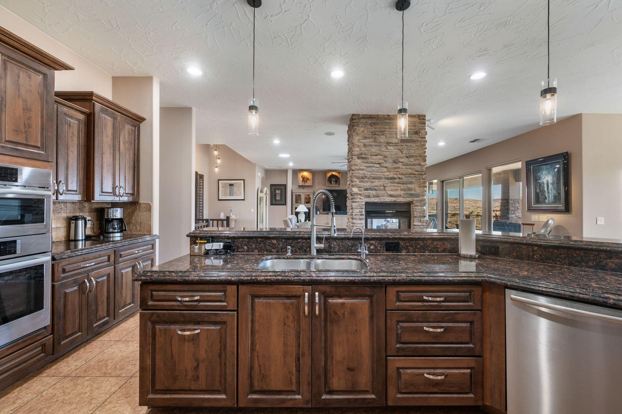 STONE CLIFF - Residential