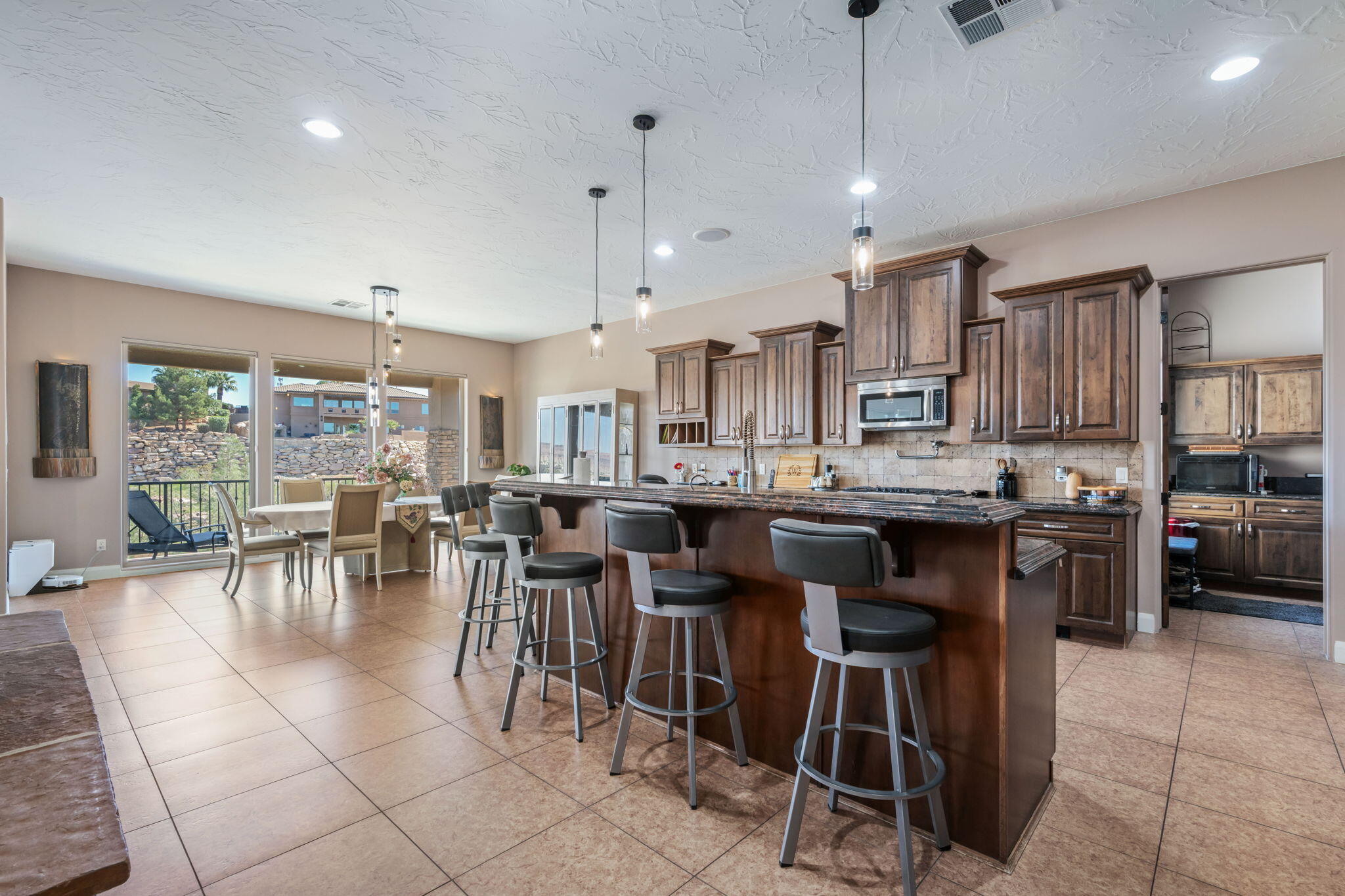 STONE CLIFF - Residential