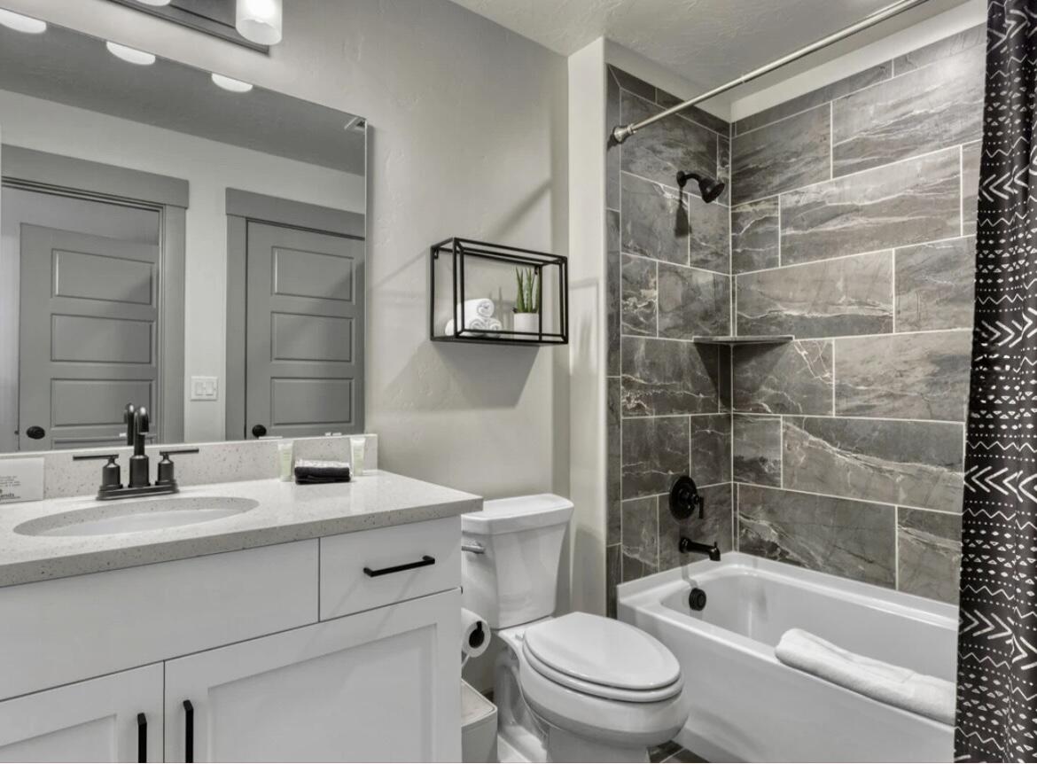 ESCONDIDO AT SIENNA HILLS - Residential