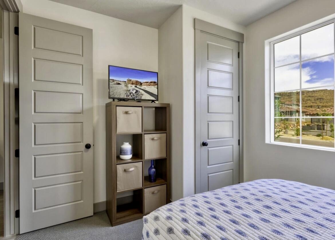 ESCONDIDO AT SIENNA HILLS - Residential