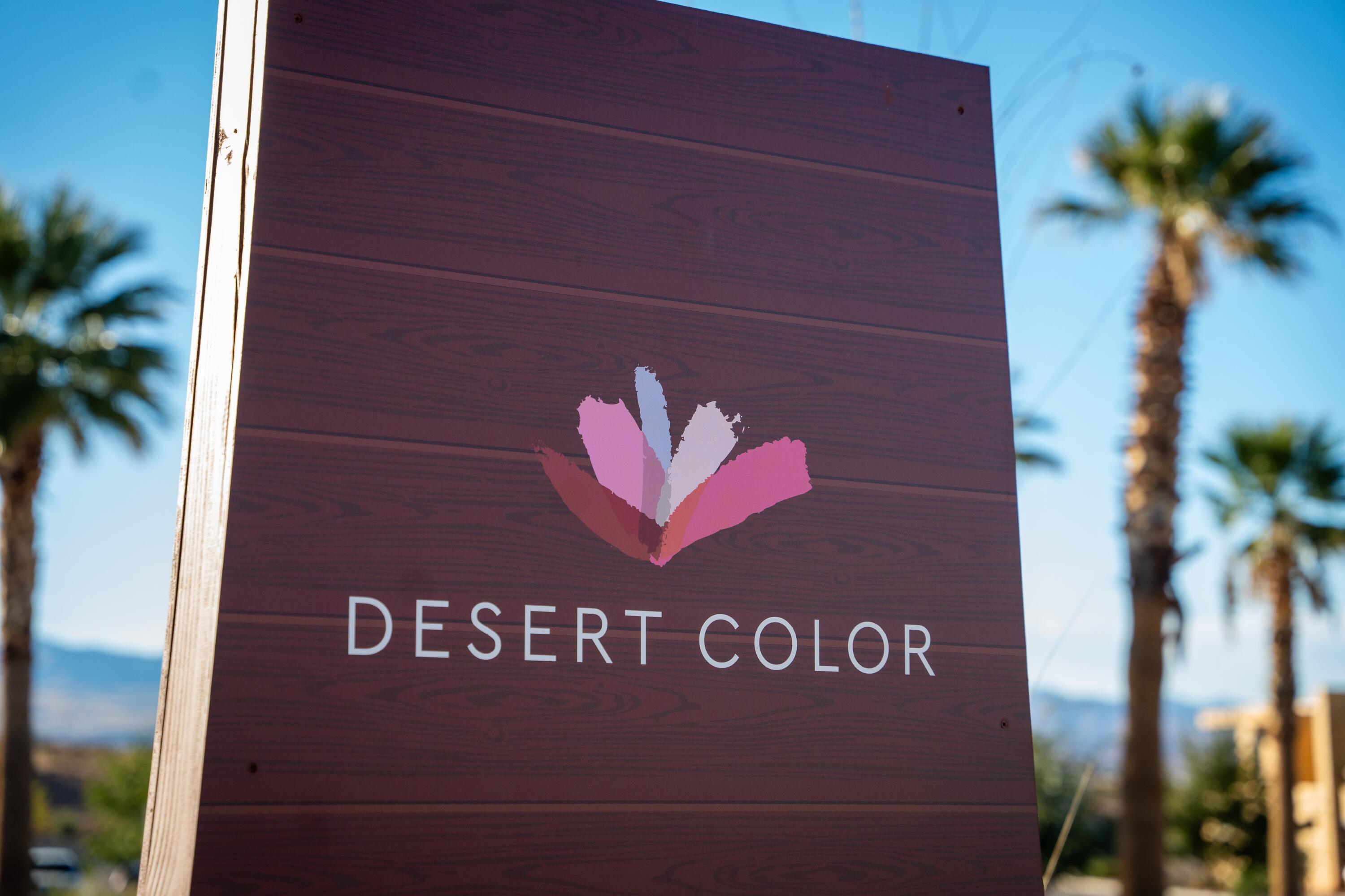 DESERT COLOR RESORT - Land
