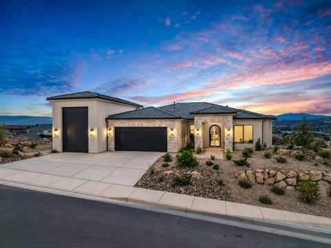 Photo of 2098 S Pinto ST, Washington, UT 84780 (MLS # 26-274650)