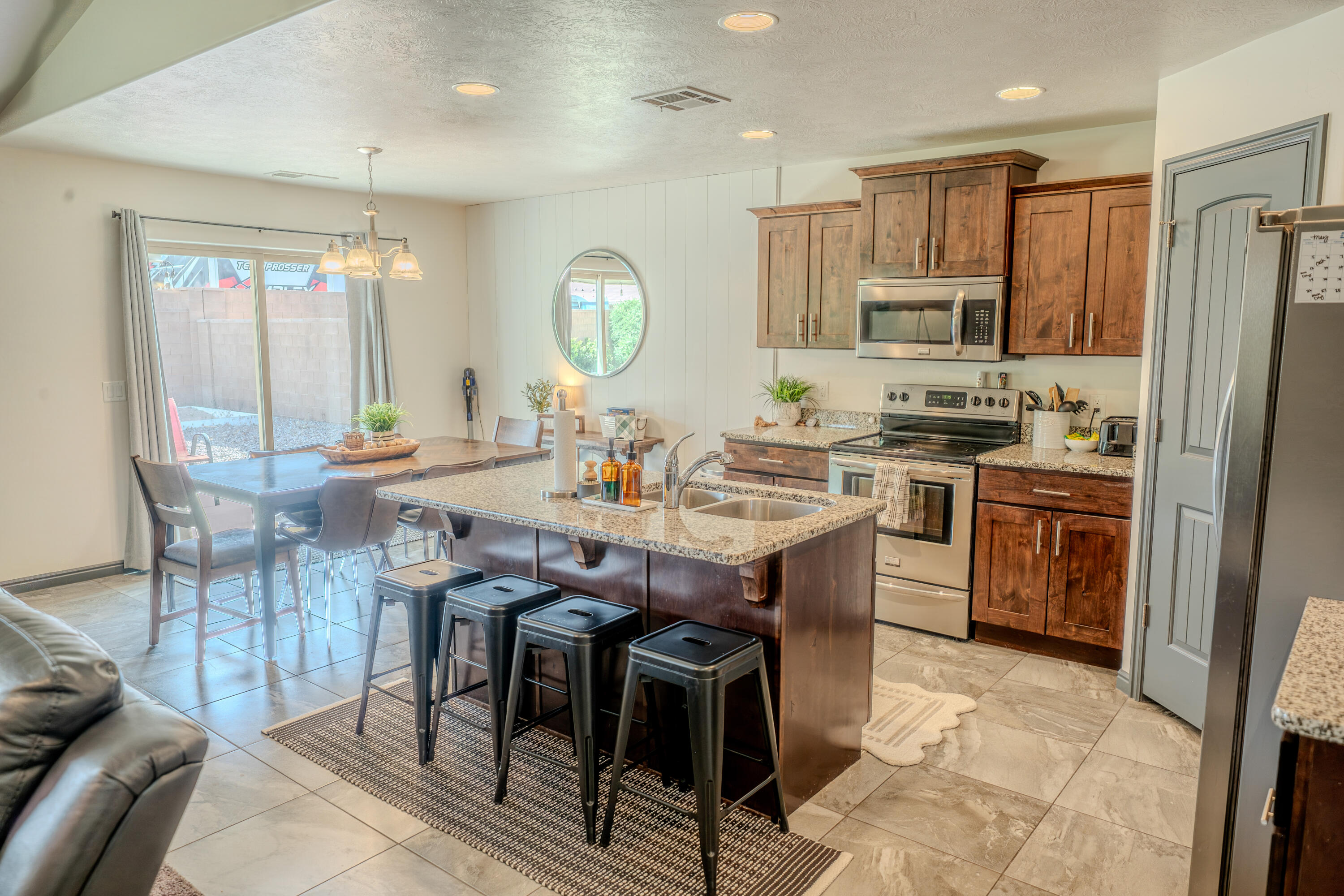 DIXIE SPRINGS - Residential