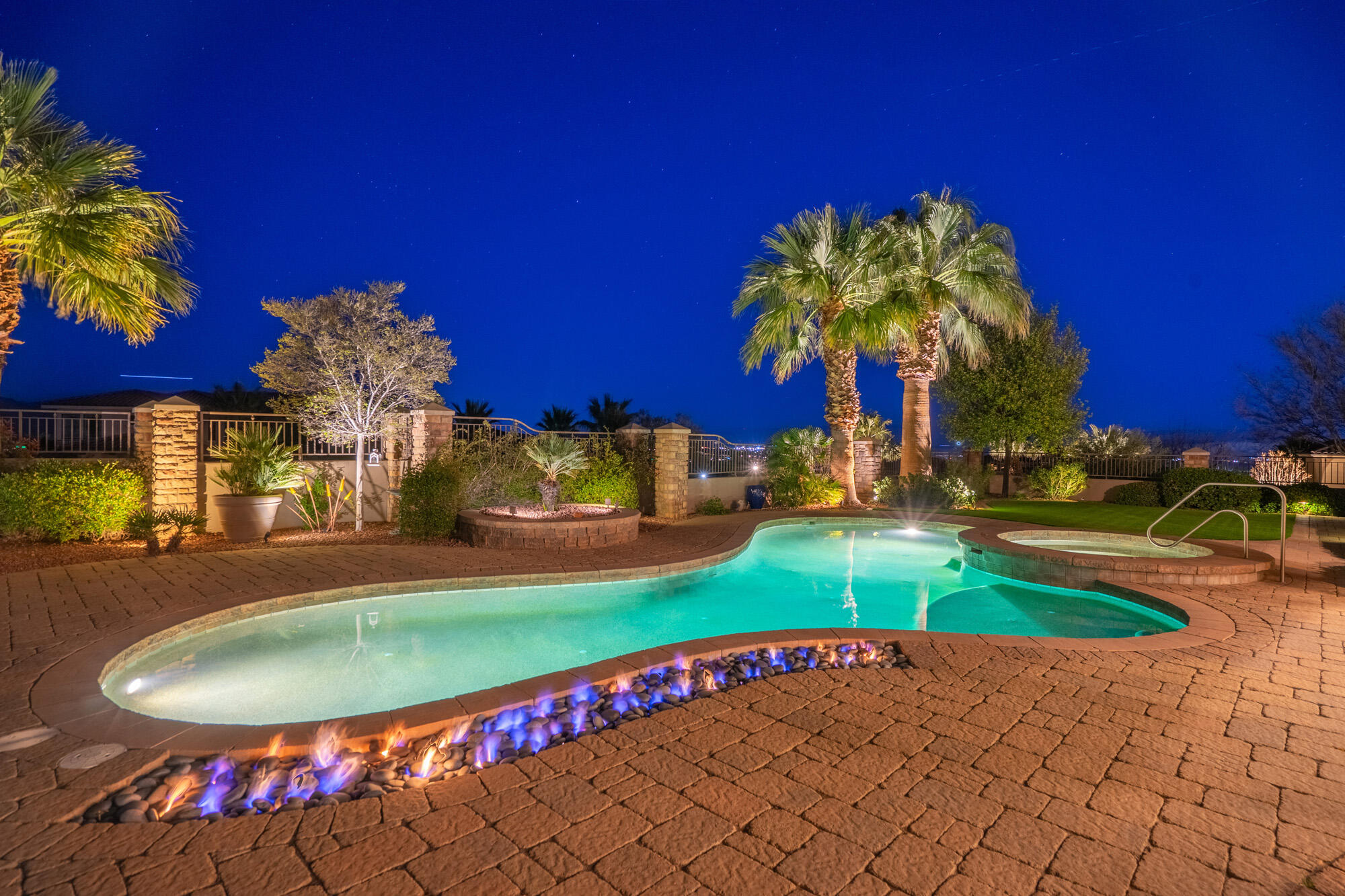 NORTHBRIDGE ESTATES - Residential