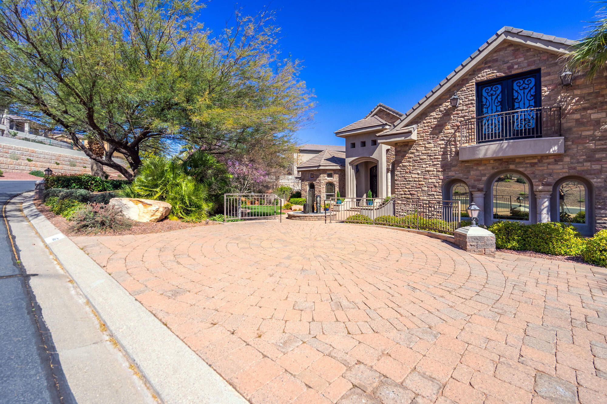 NORTHBRIDGE ESTATES - Residential