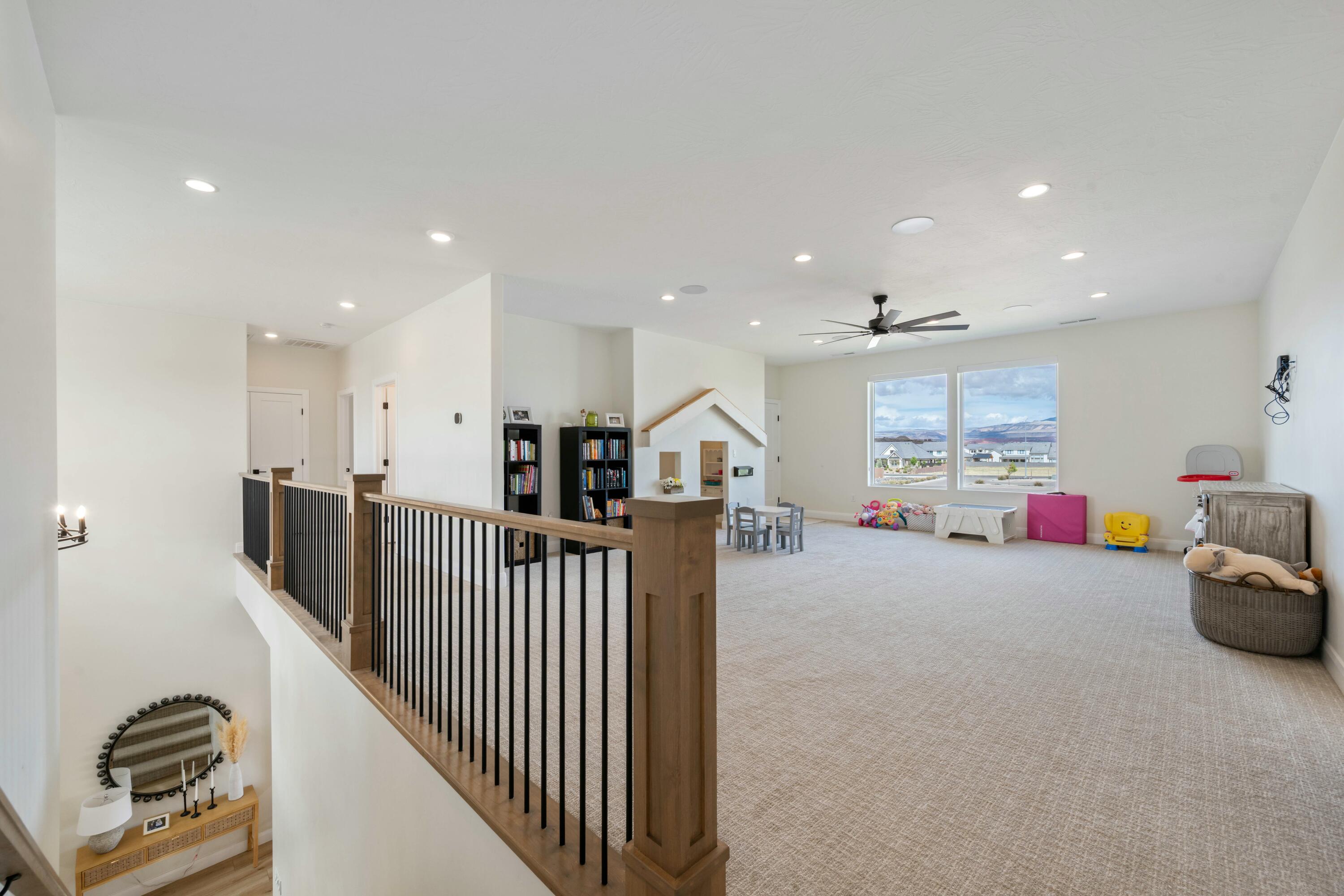 CRIMSON VISTAS - Residential