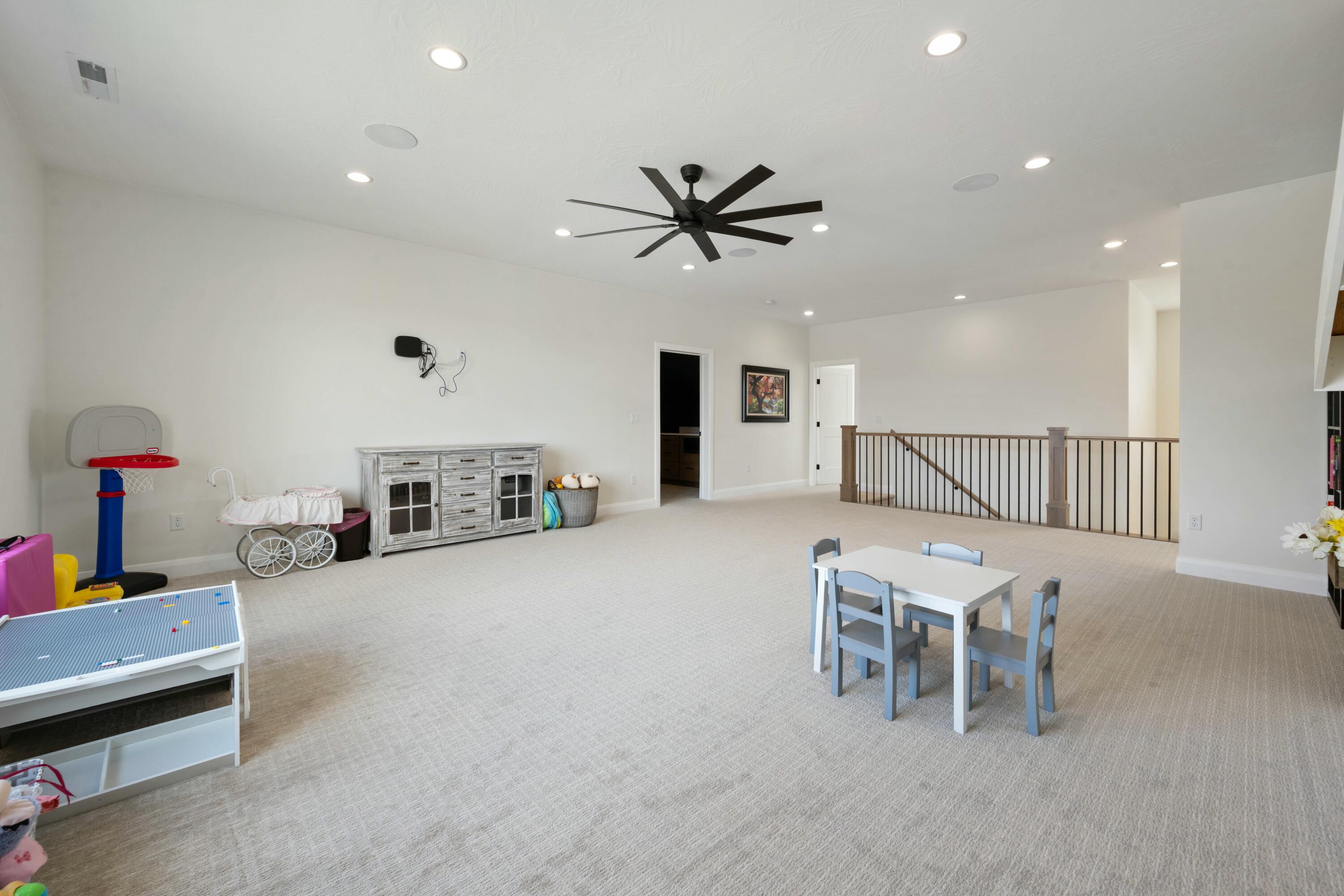 CRIMSON VISTAS - Residential