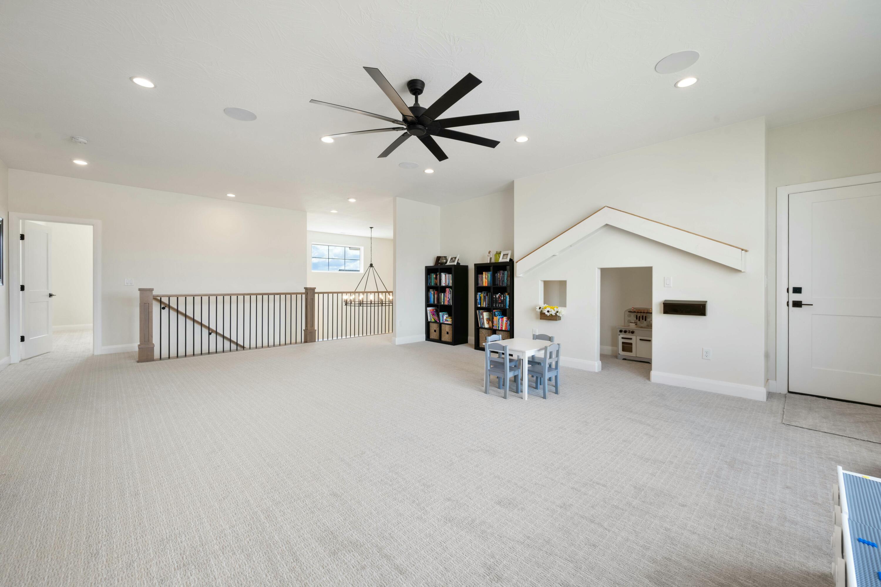 CRIMSON VISTAS - Residential