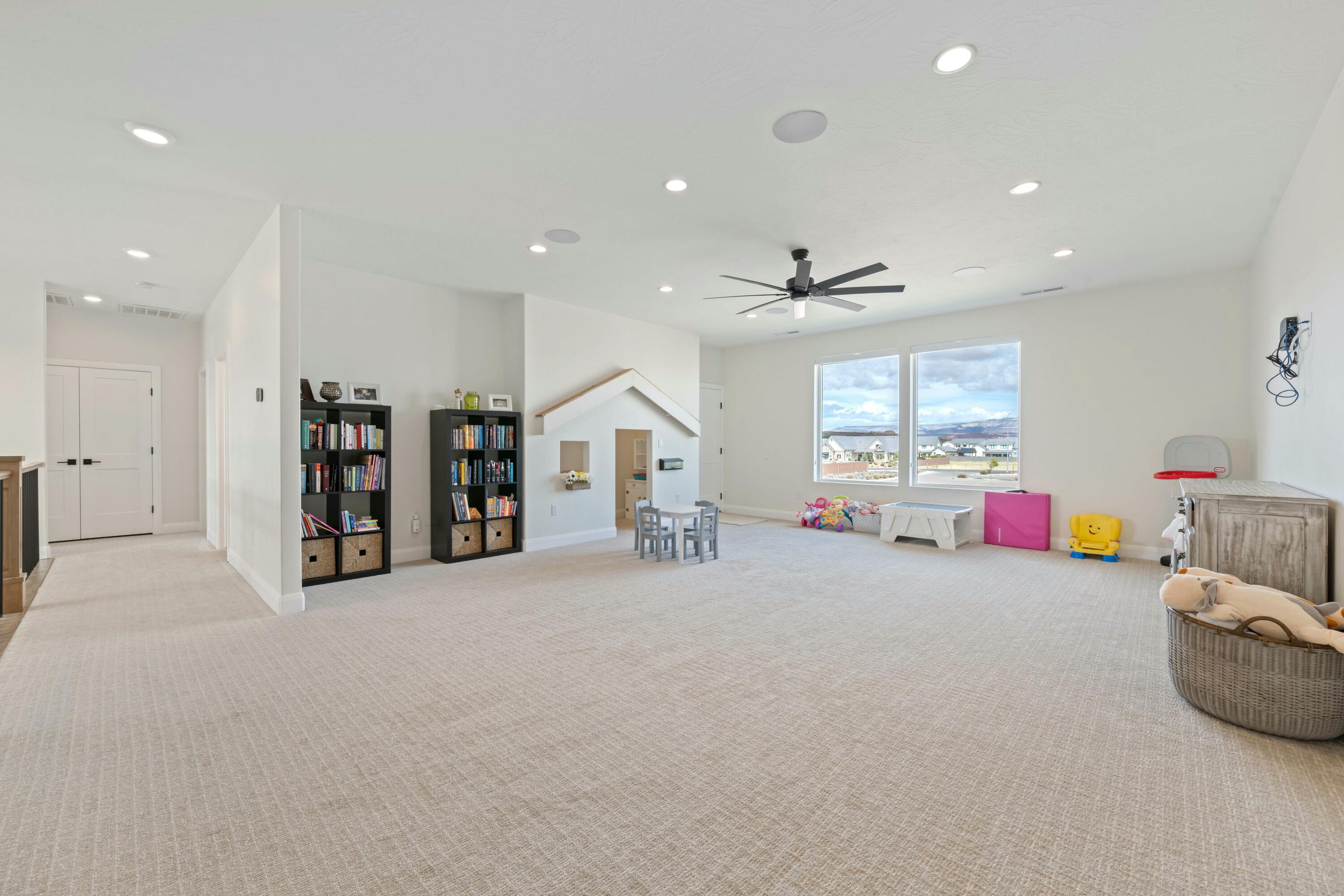 CRIMSON VISTAS - Residential