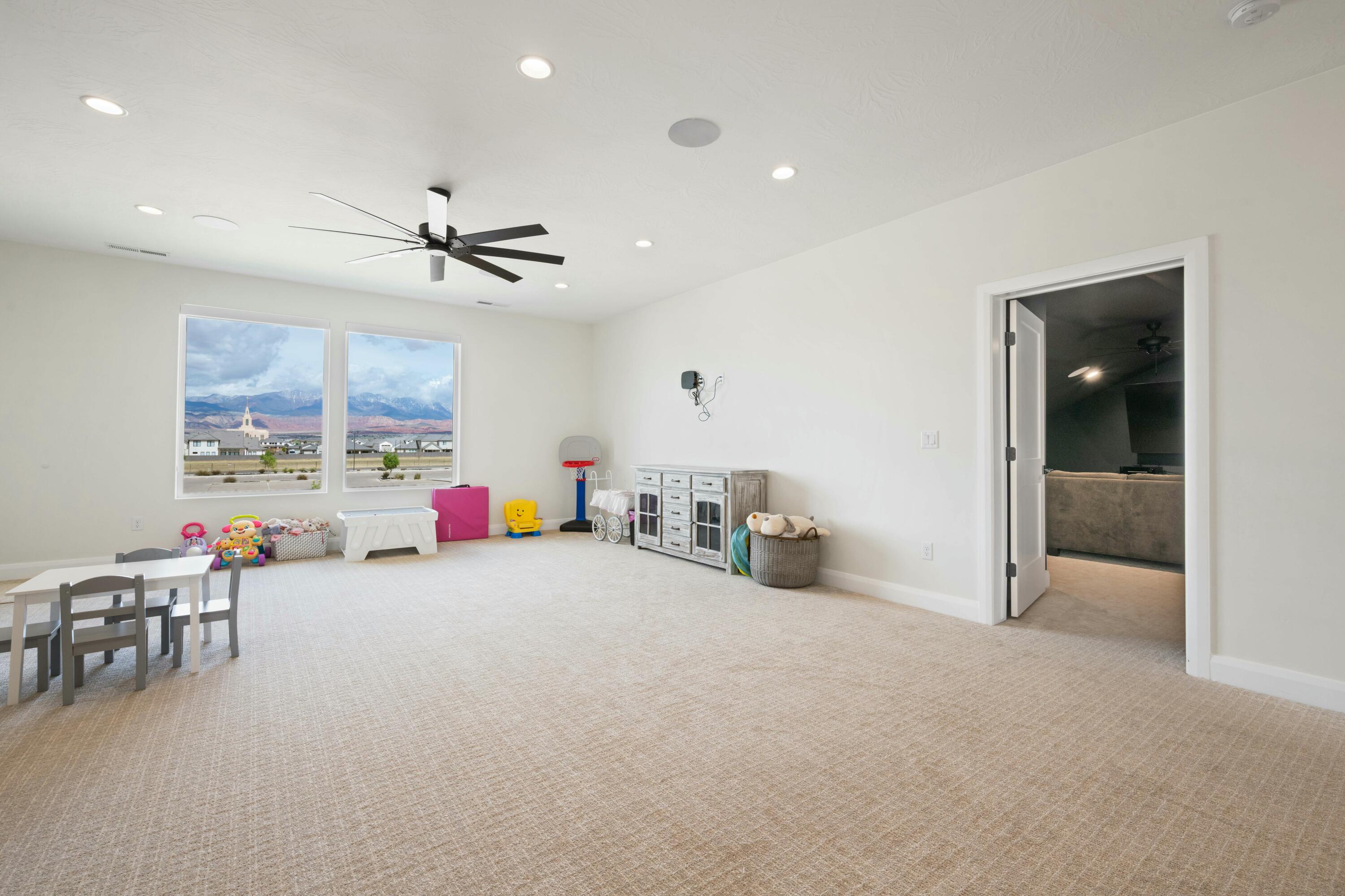 CRIMSON VISTAS - Residential