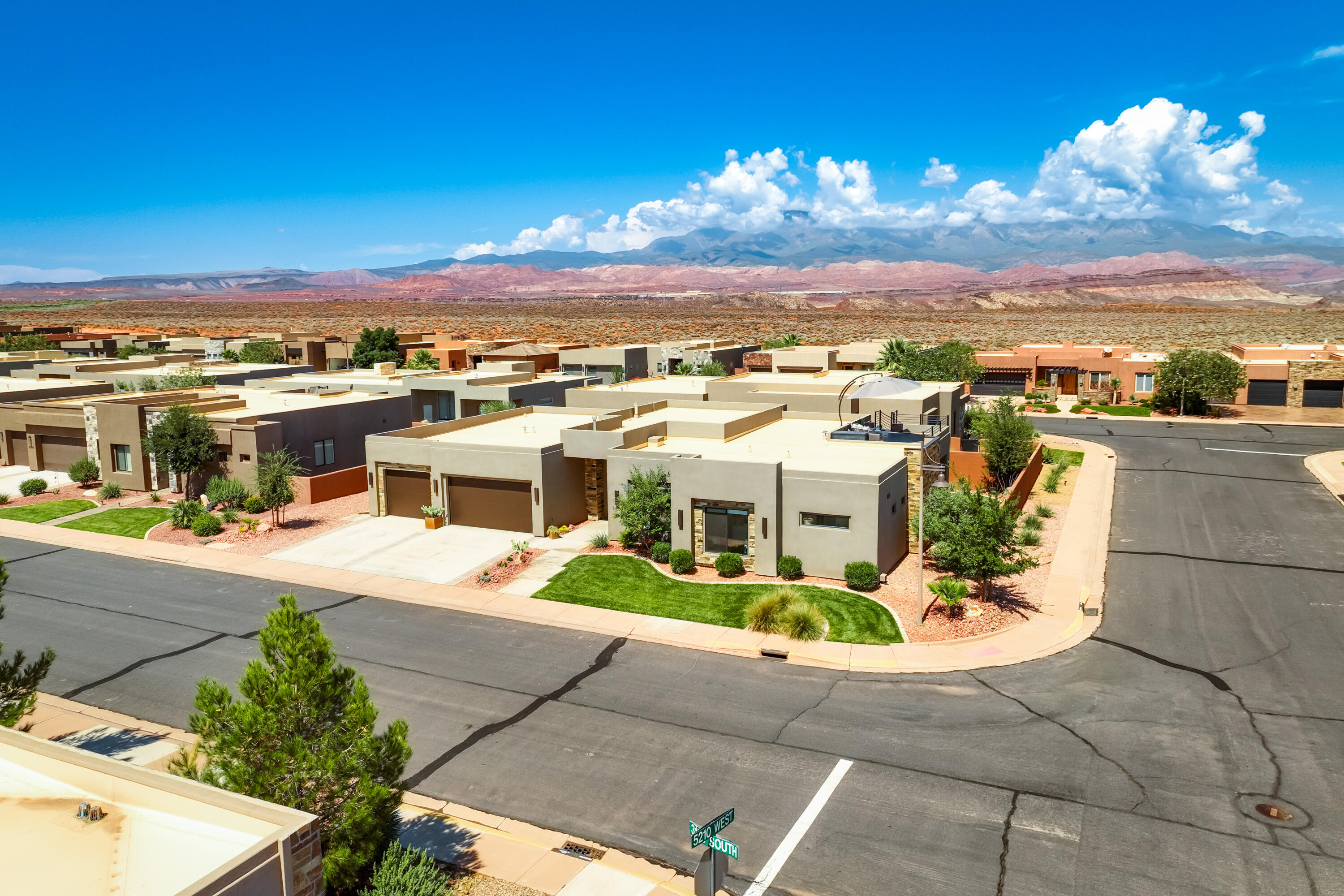 DUNES AT SAND HOLLOW RESORT - Residential