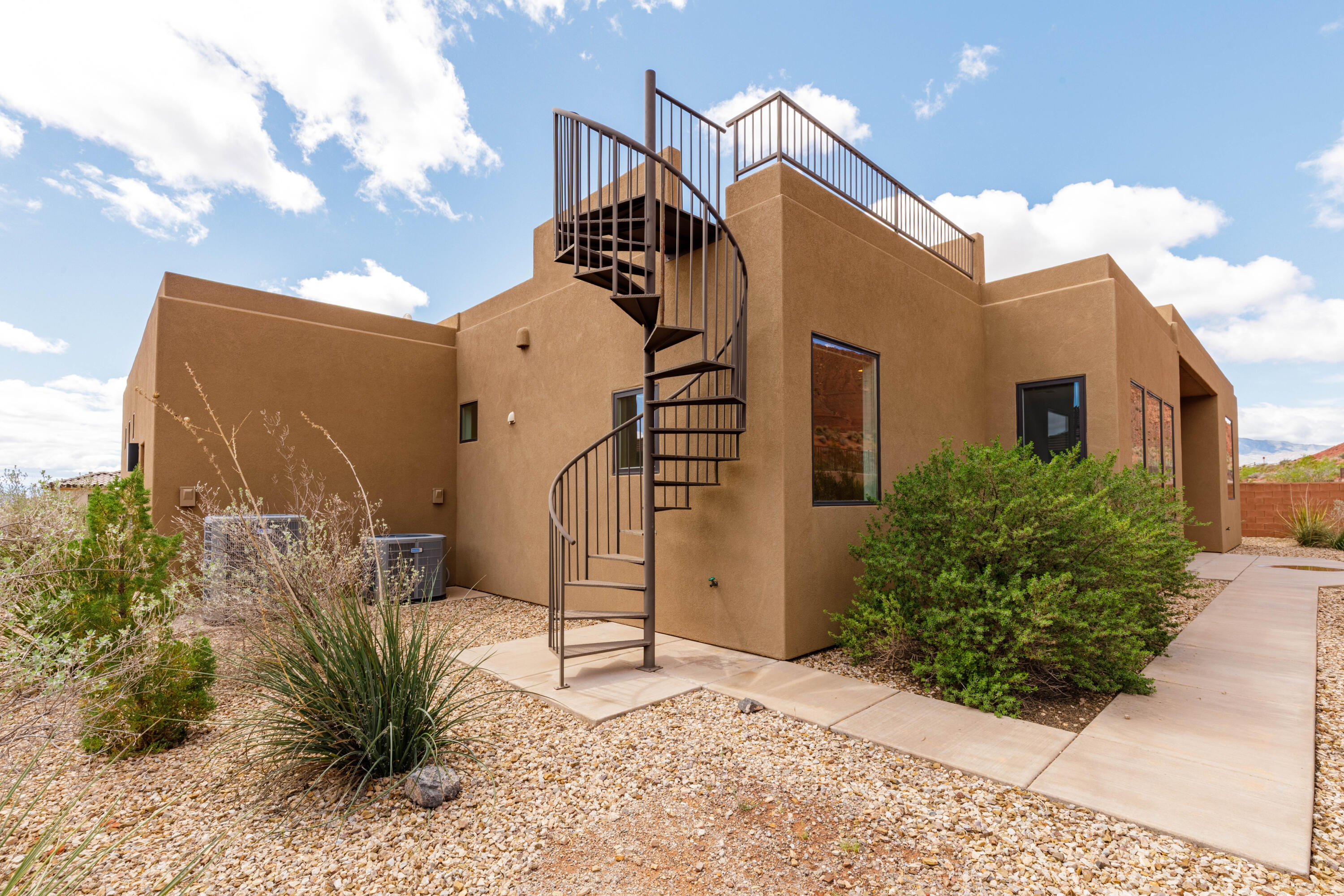 RED MOUNTAIN ESTATES - Residential