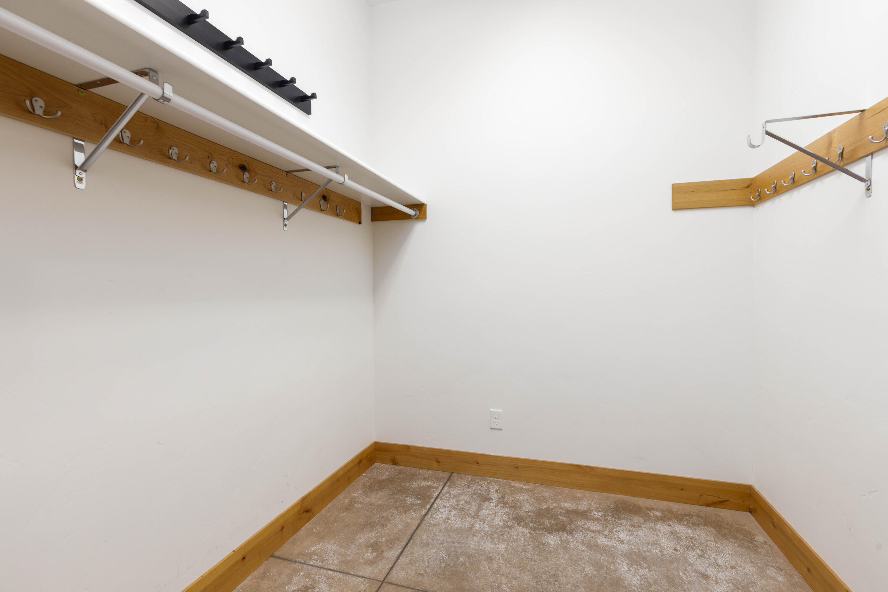 RED MOUNTAIN ESTATES - Residential