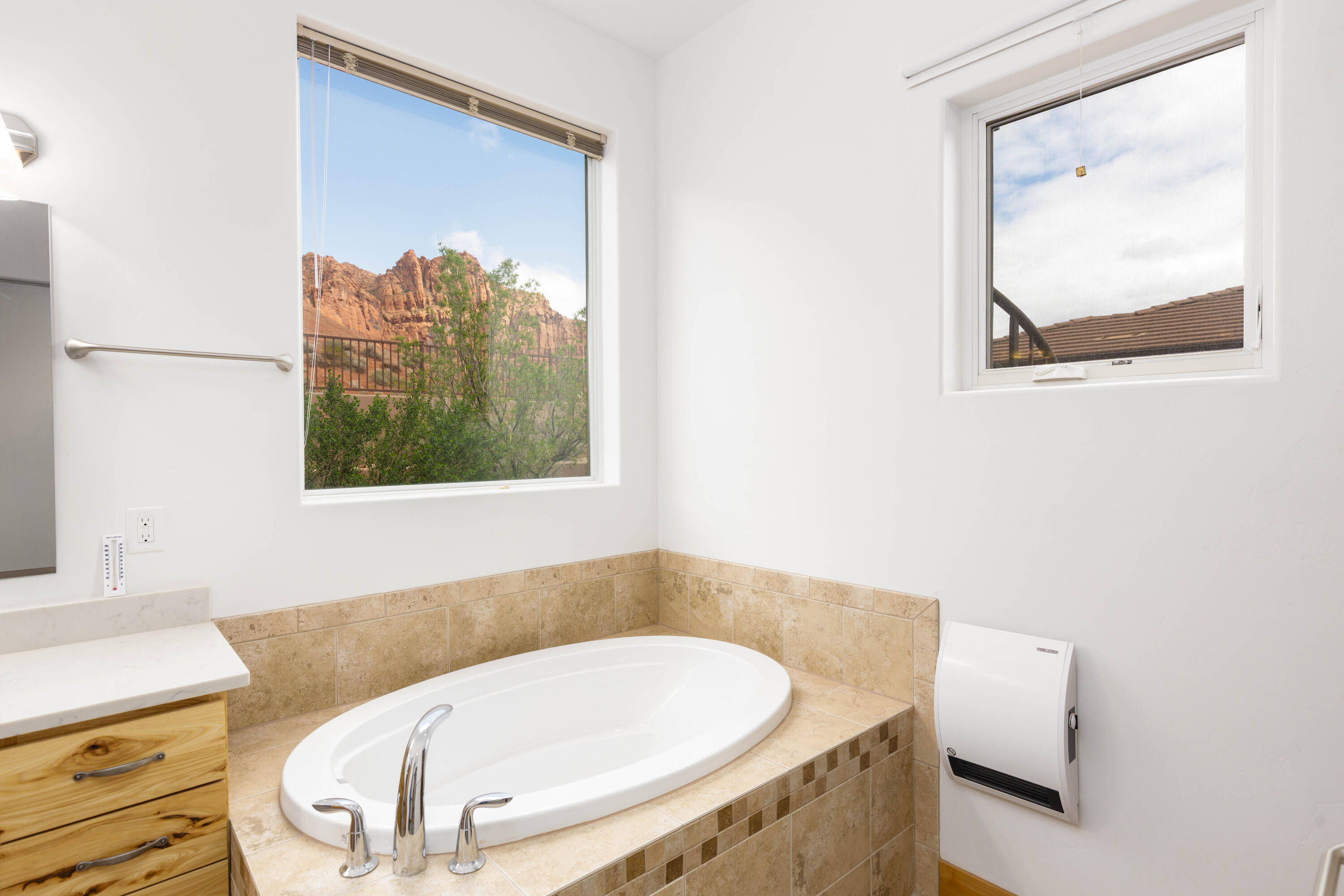 RED MOUNTAIN ESTATES - Residential