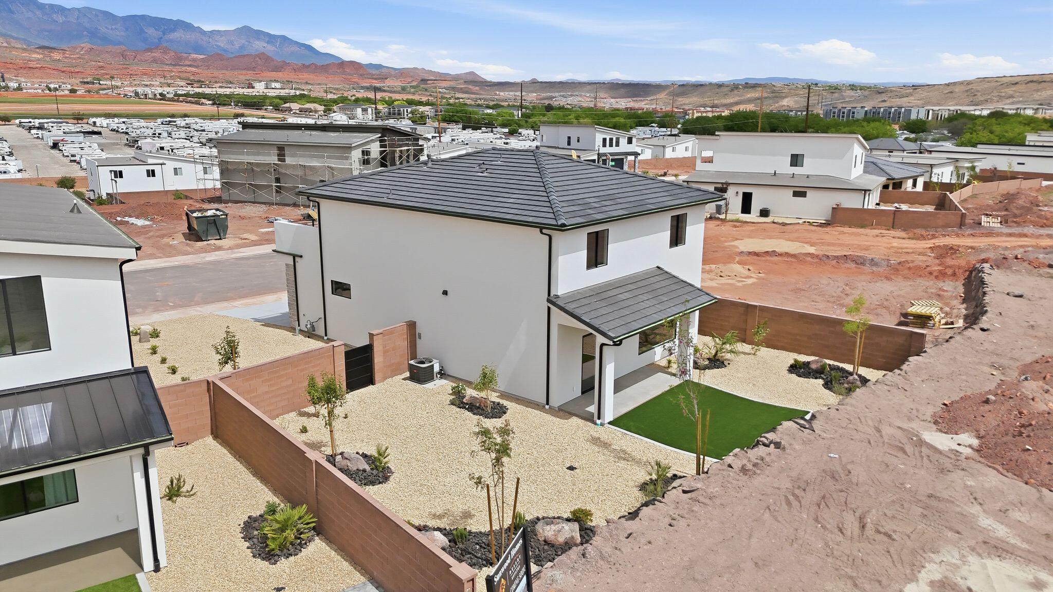 DESERT RIDGE ESTATES - Residential