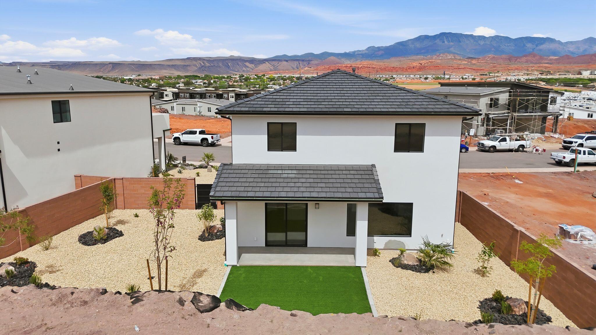 DESERT RIDGE ESTATES - Residential