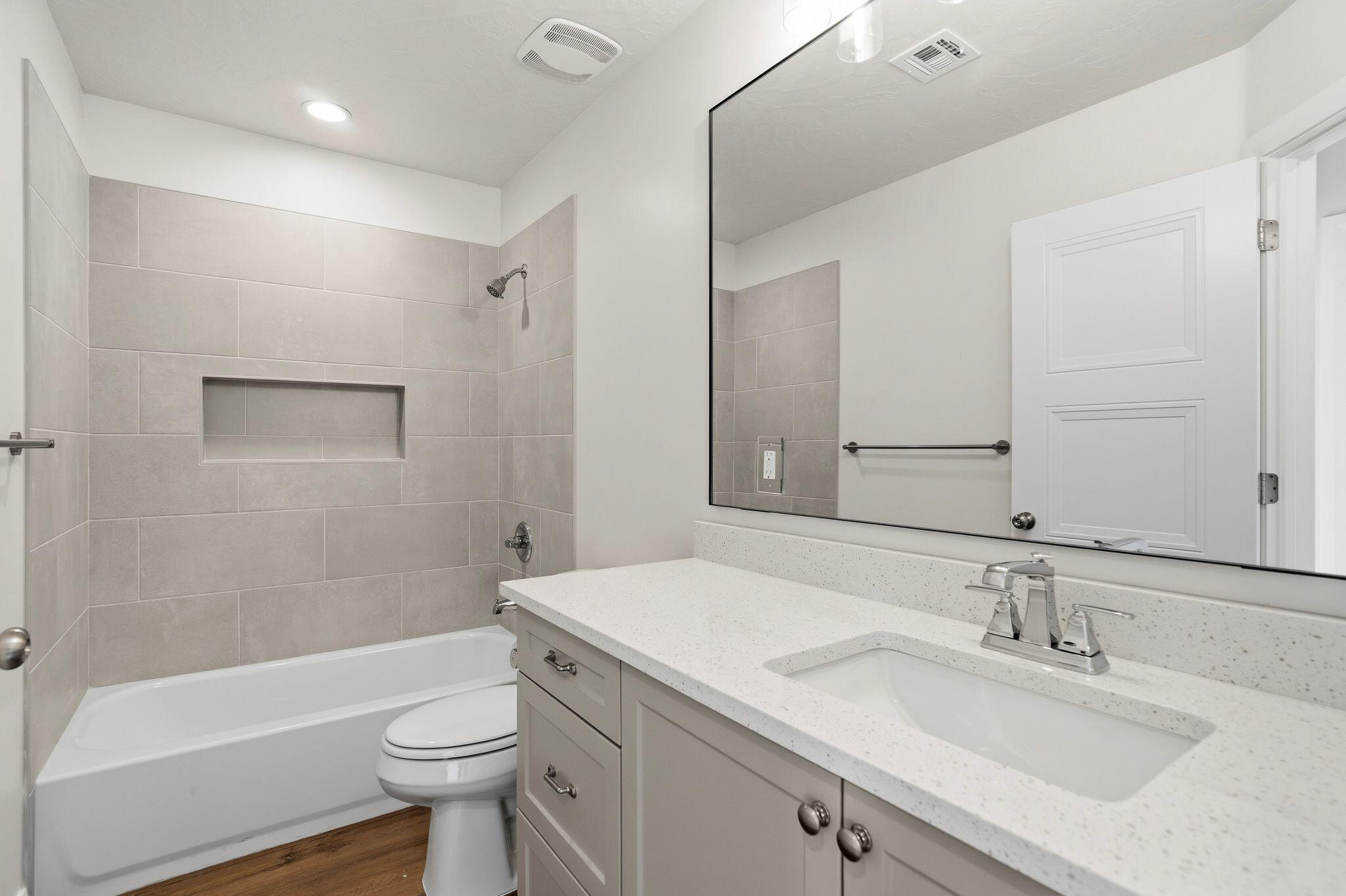 DESERT RIDGE ESTATES - Residential