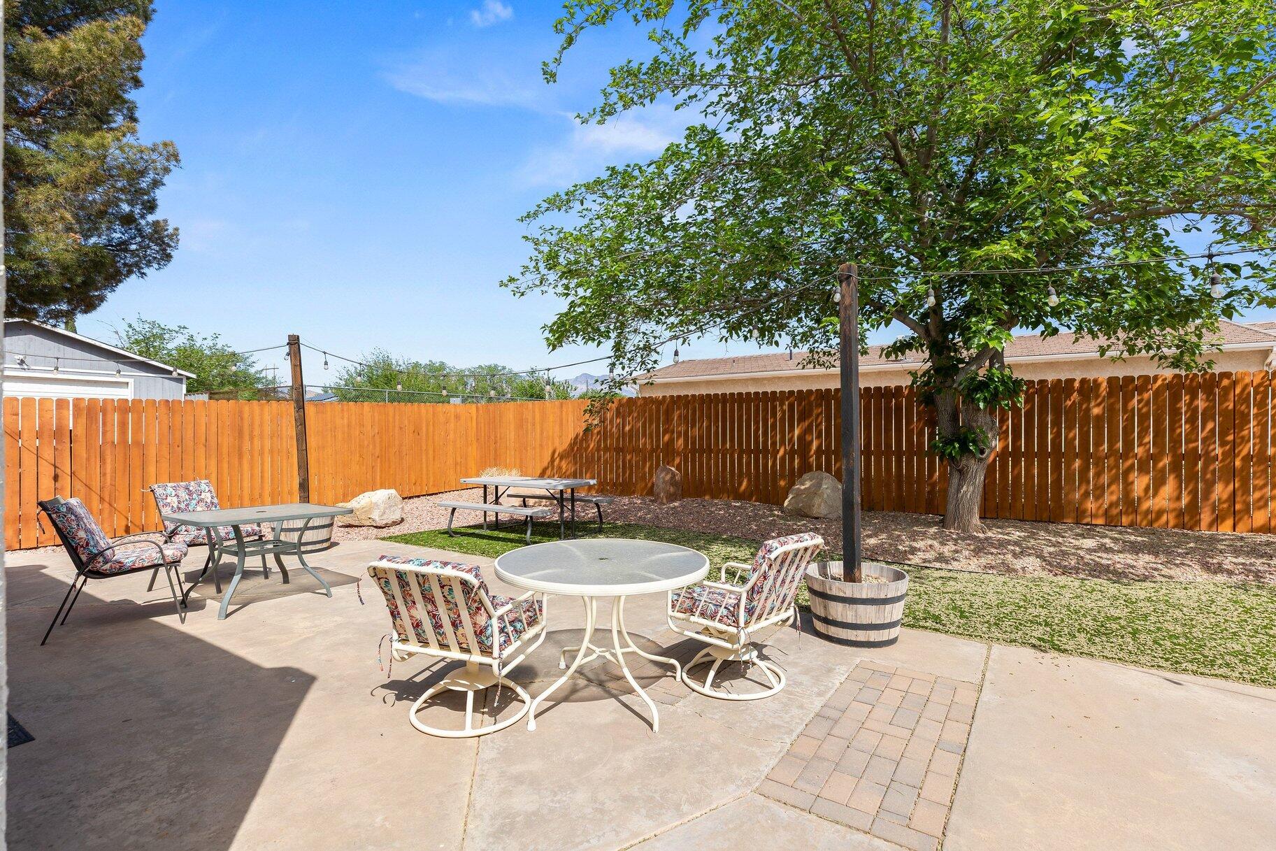 LAVERKIN TOWNSITE AND FIELD - Residential