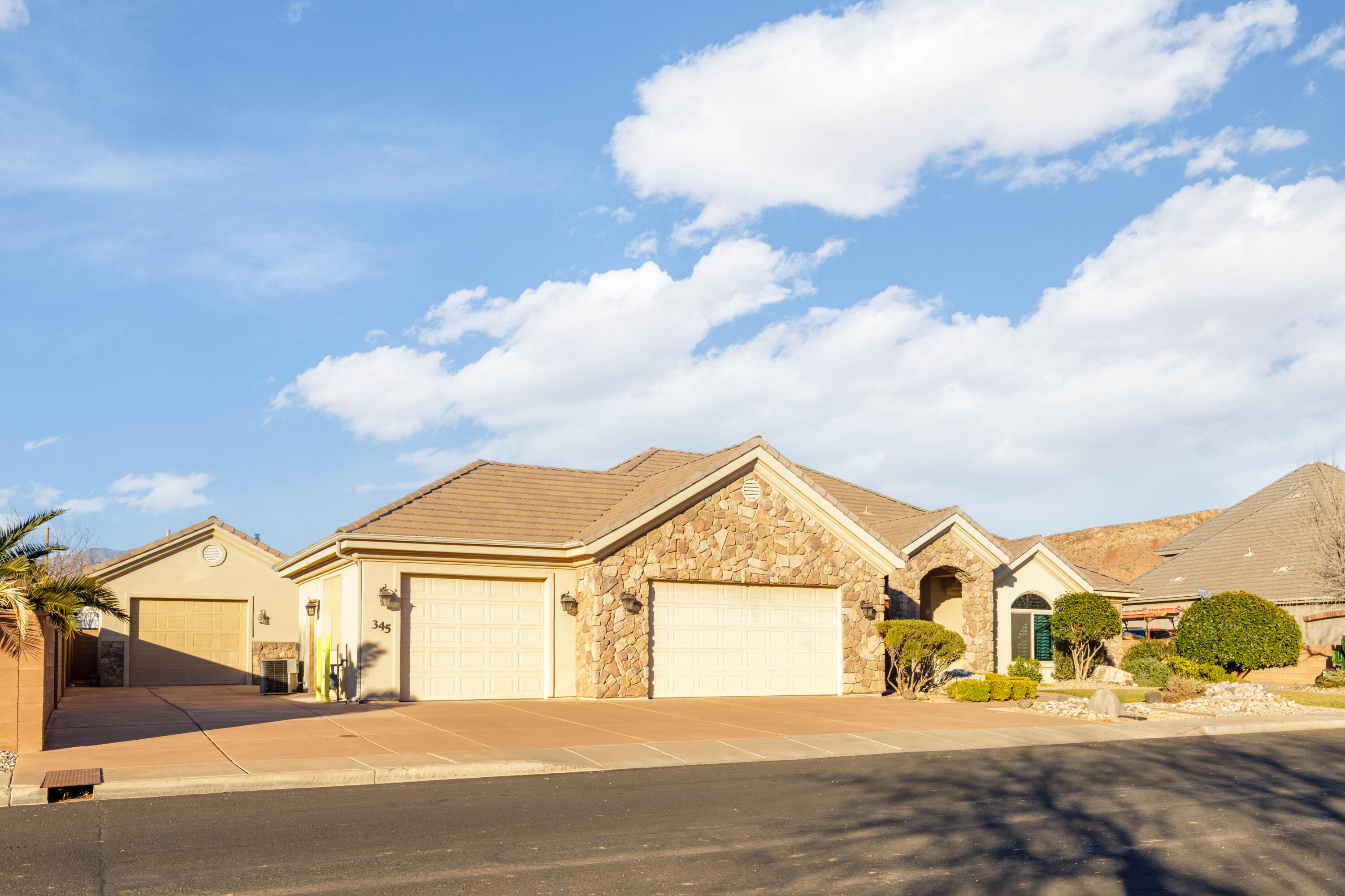 HERITAGE FIELDS - Residential