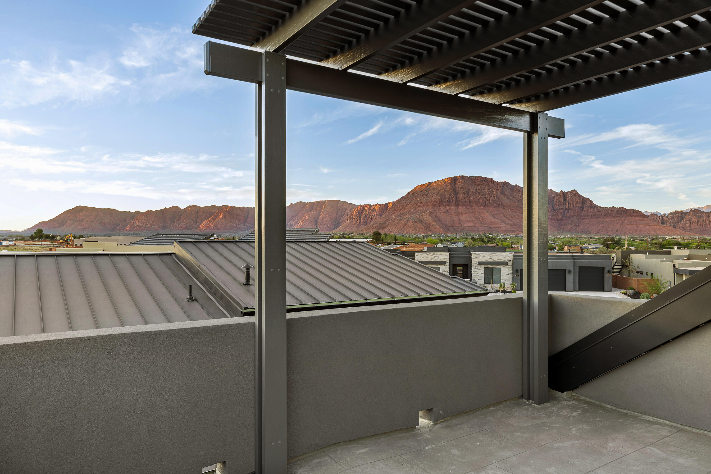RED MOUNTAIN TERRACE - Residential