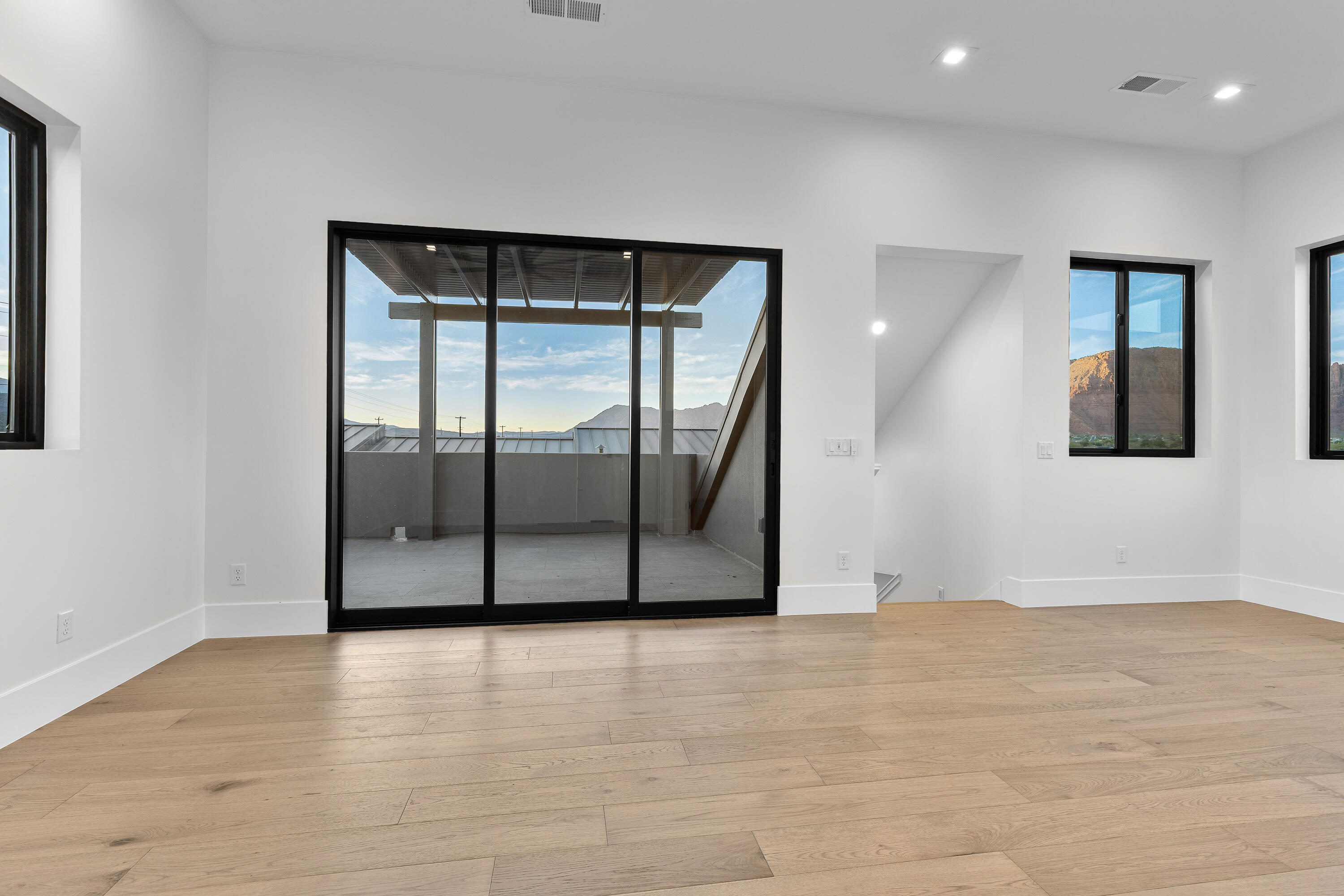 RED MOUNTAIN TERRACE - Residential