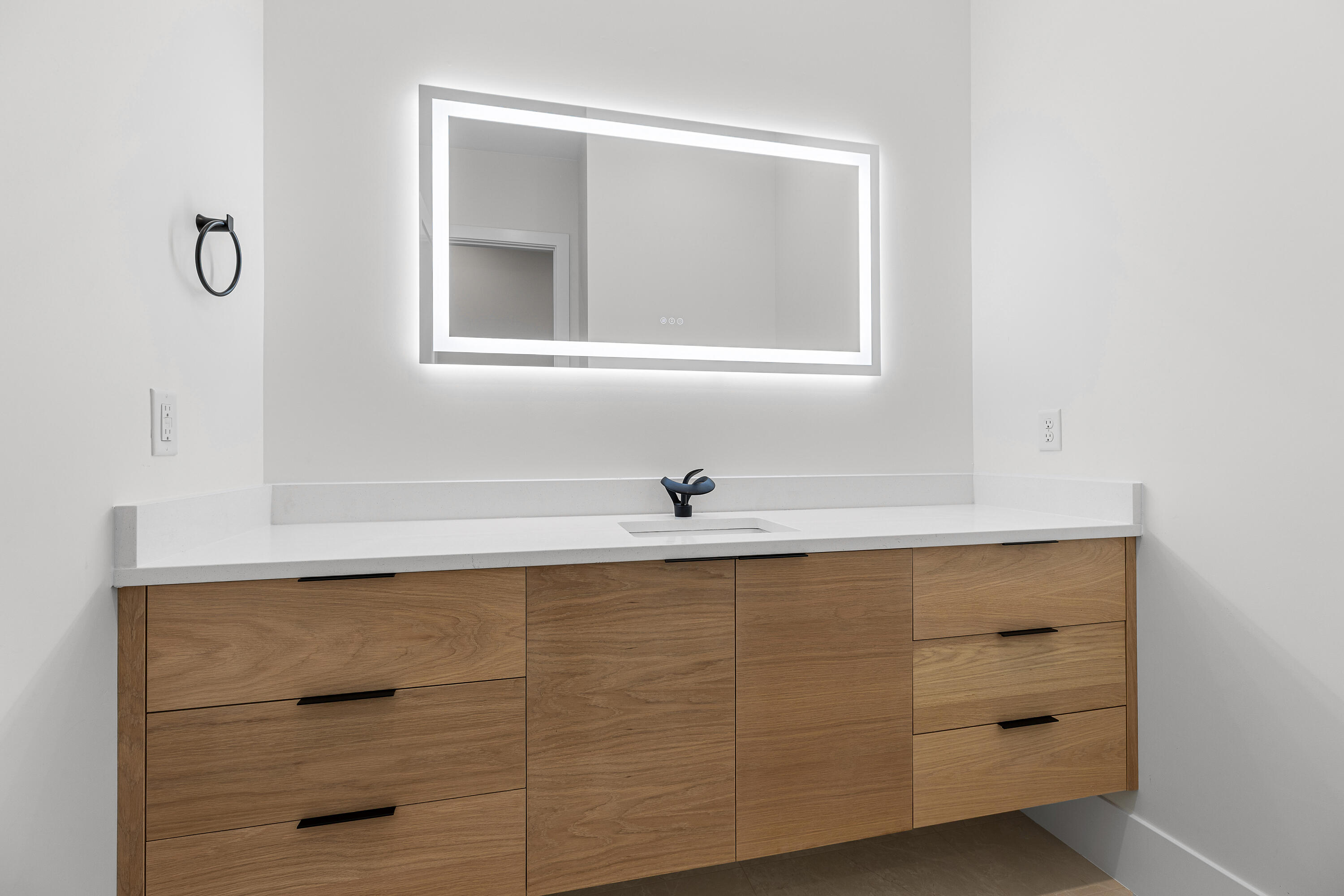 RED MOUNTAIN TERRACE - Residential