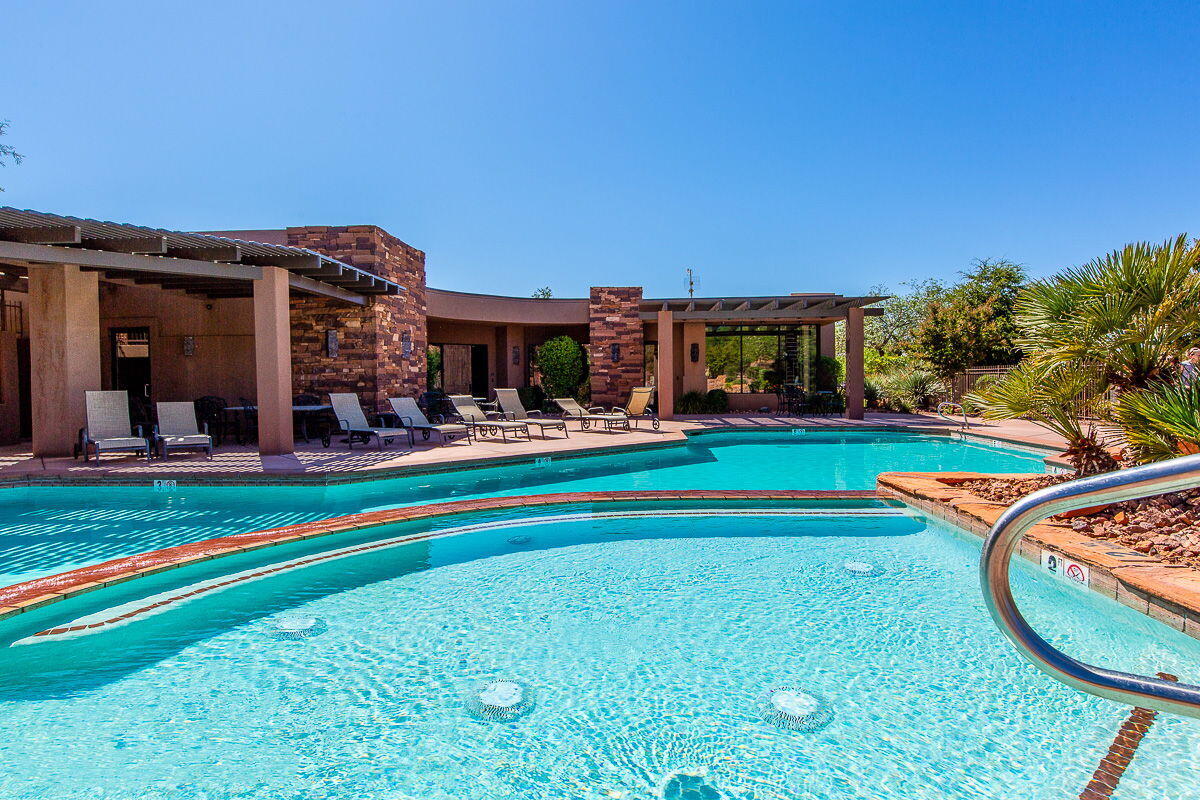 CLIFFS OF SNOW CANYON - Residential