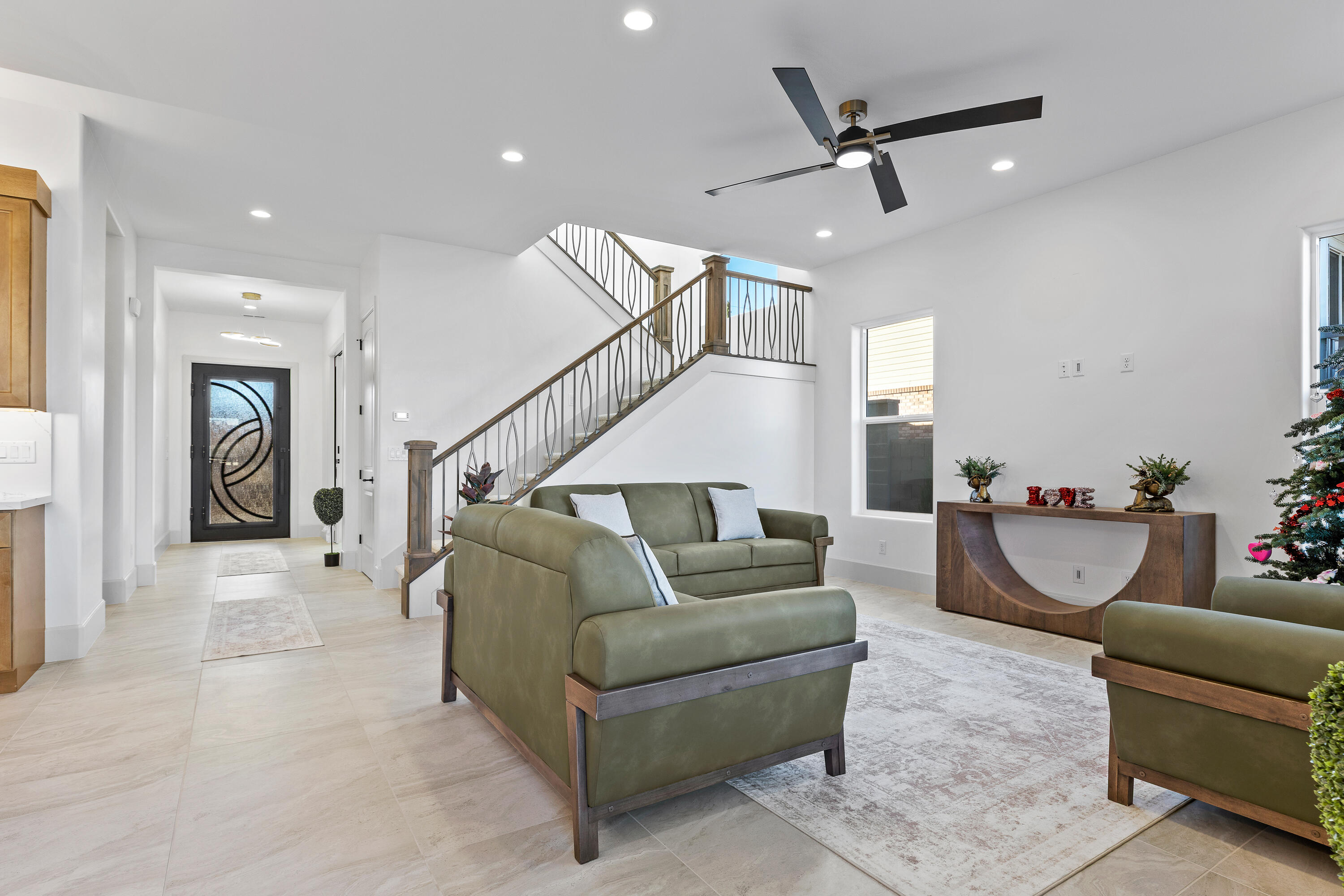 FALCON RIDGE - Residential