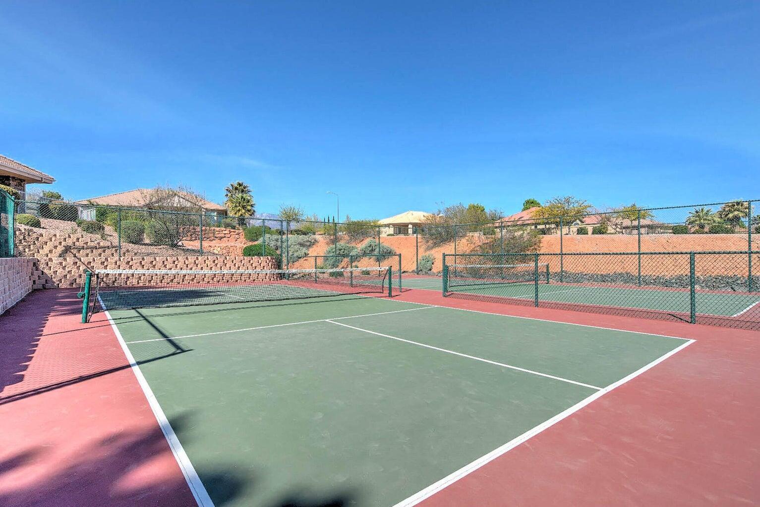 KNOLLS AT GREEN SPRING - Land