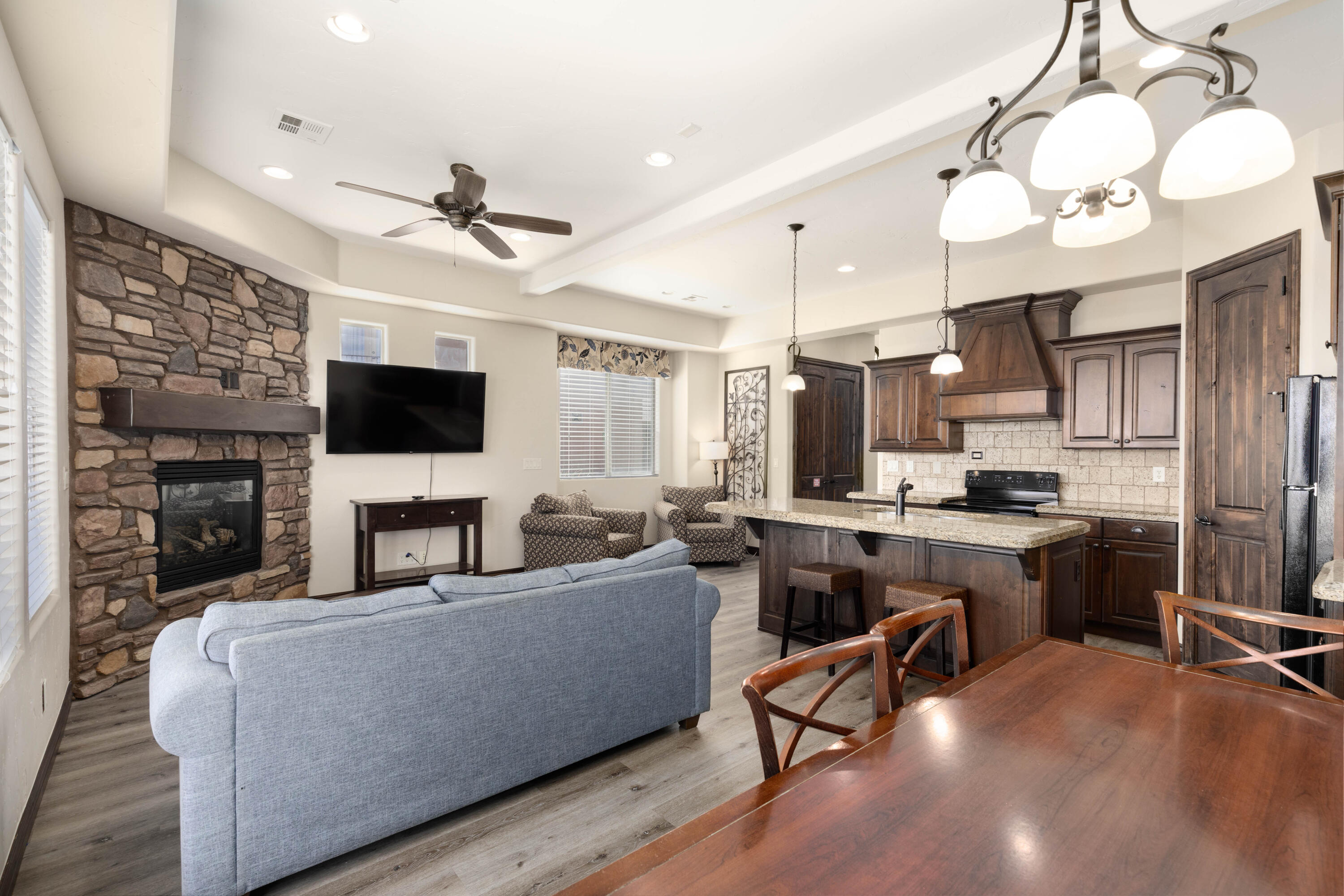 CORAL RIDGE TOWNHOMES - Residential