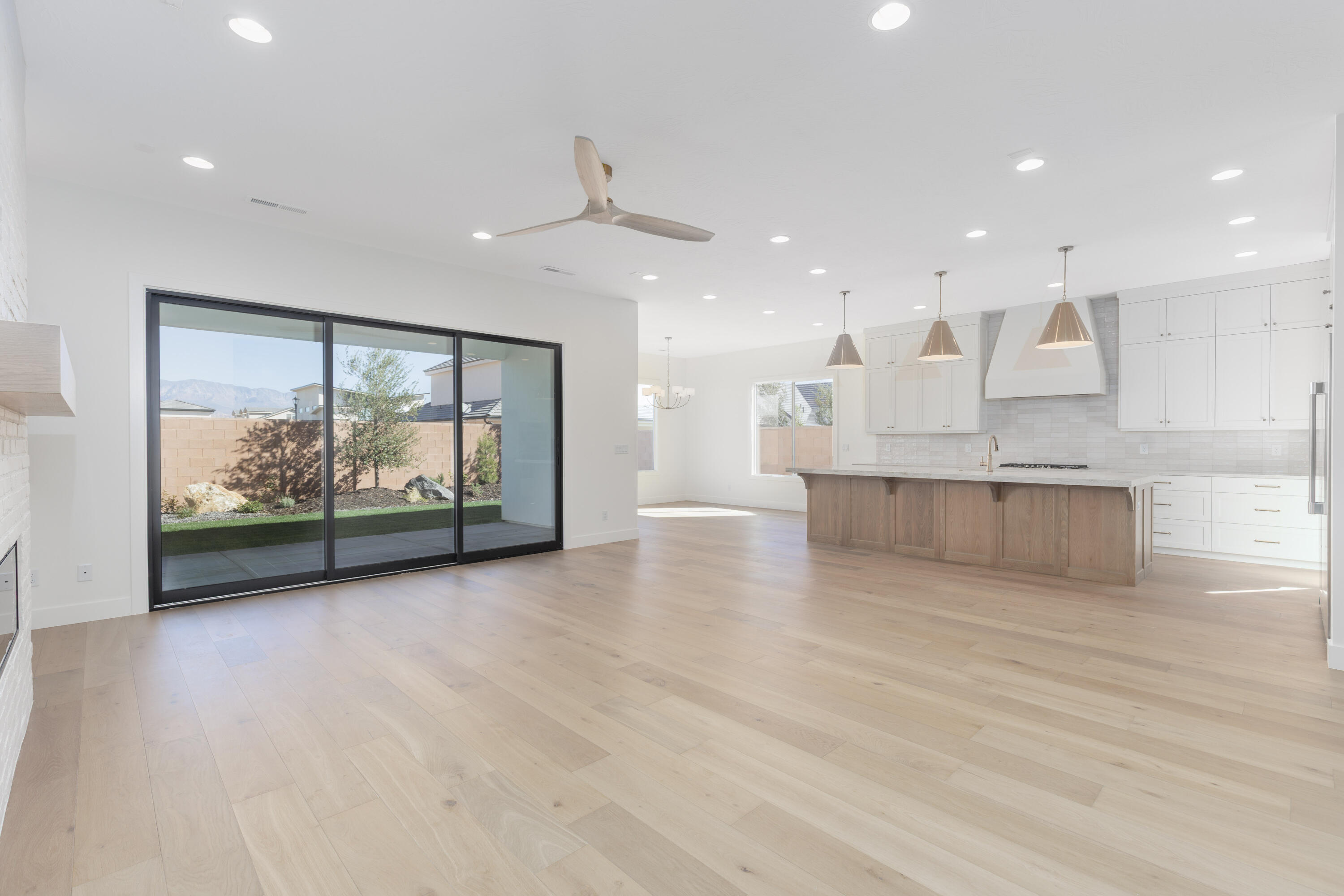 CRIMSON VISTAS - Residential