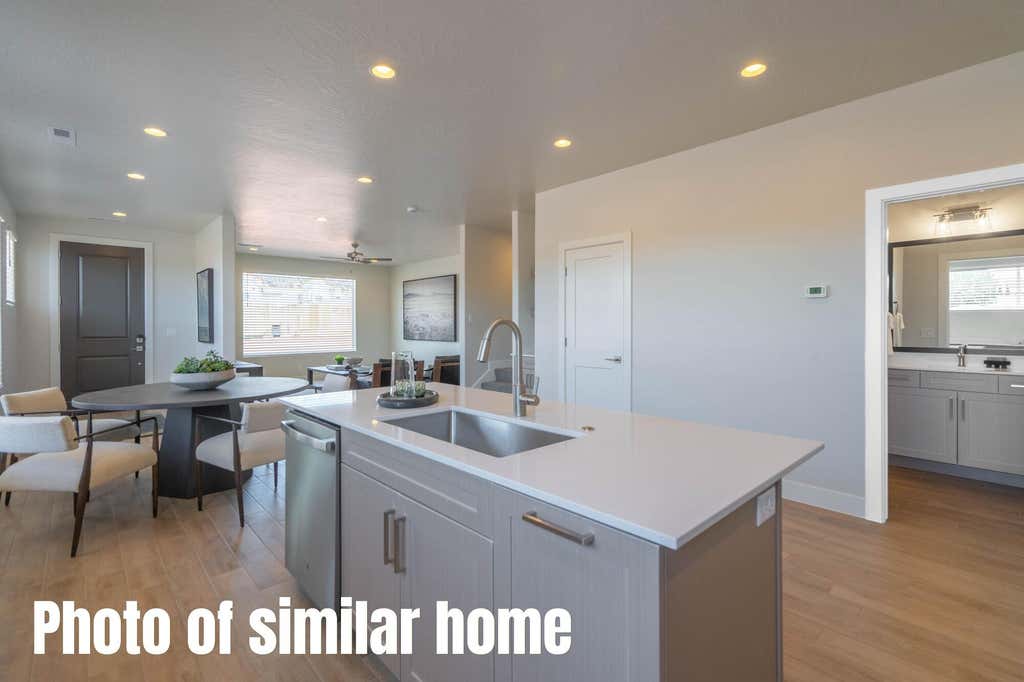 Photo of 3950 Bobcat DR, Santa Clara, UT 84765 (MLS # 26-275033)