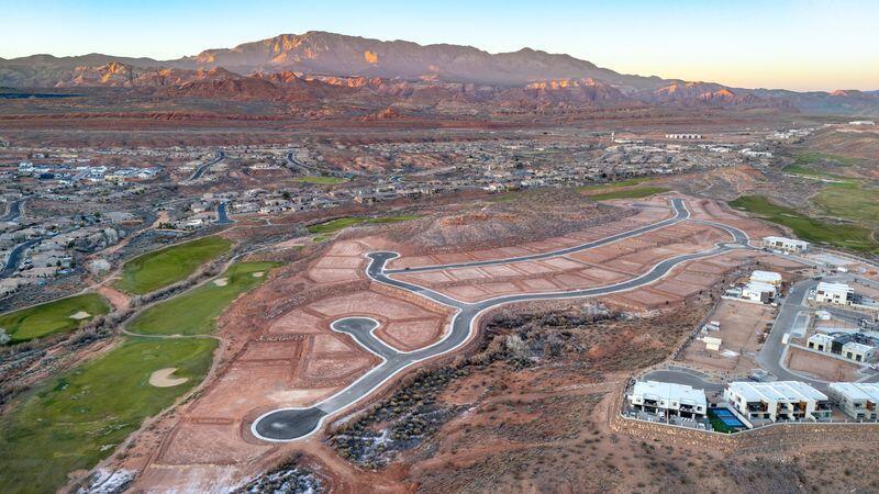 CLUB AT CORAL CANYON - Residential